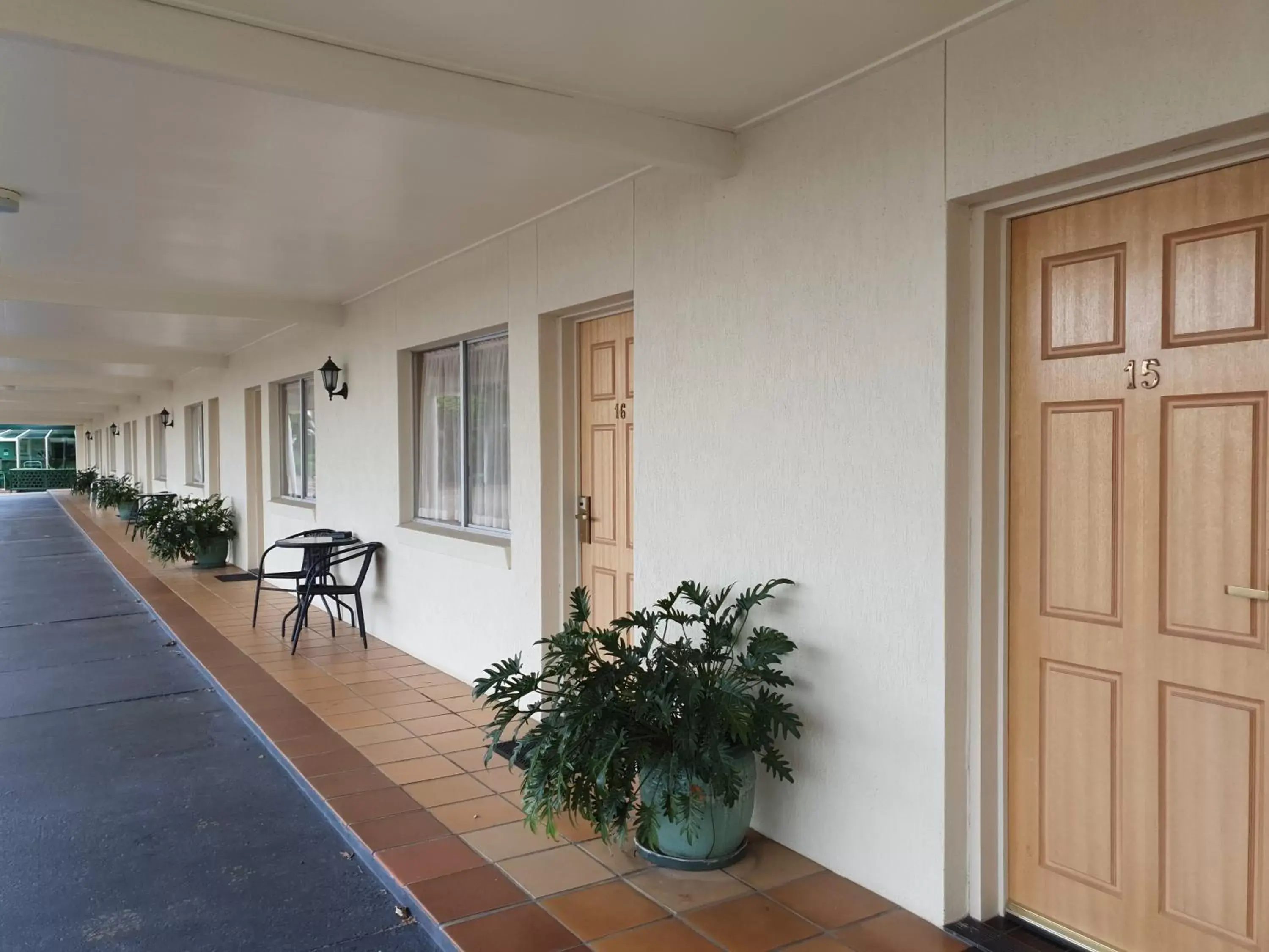 Patio in McNevins Maryborough Motel