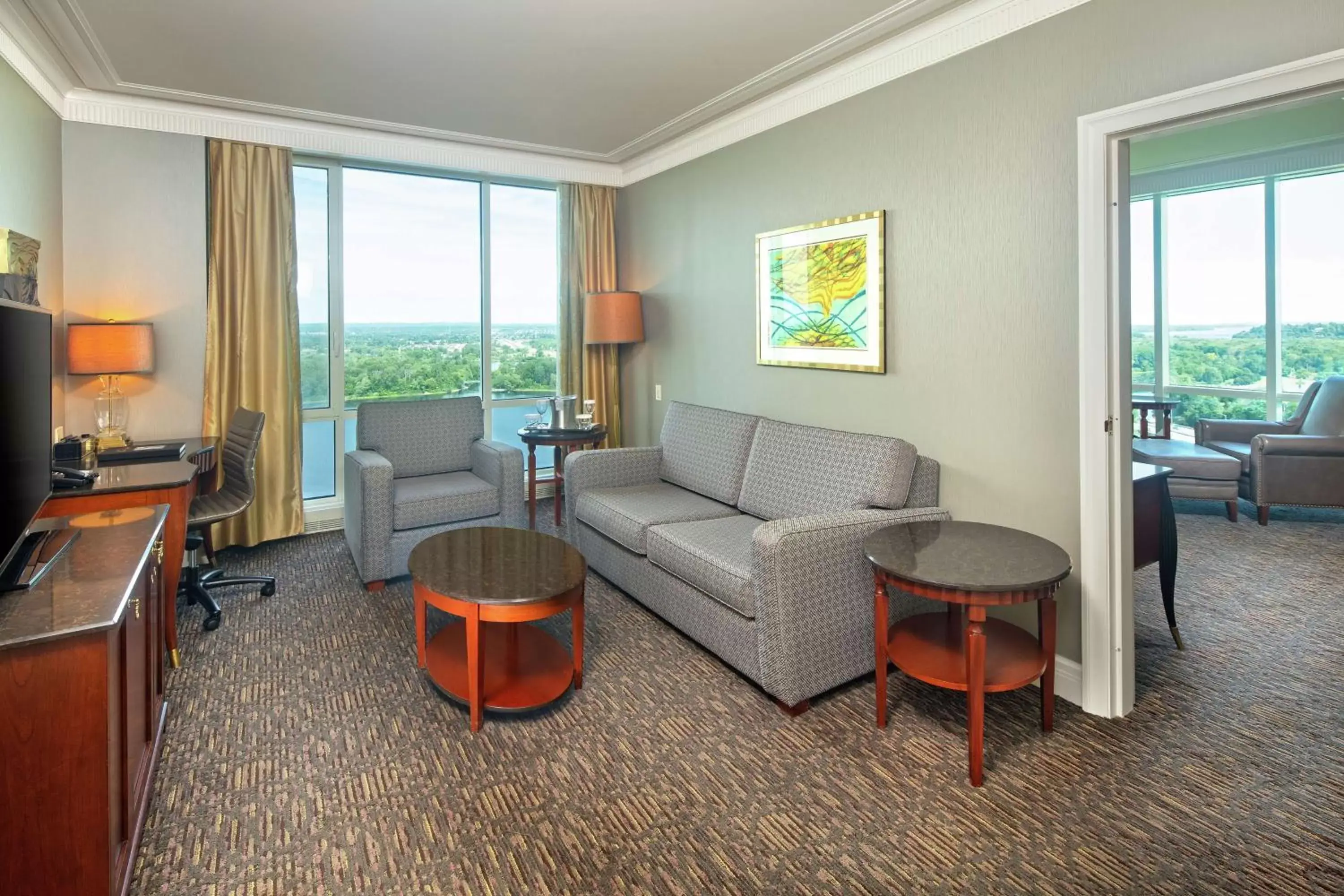 Bedroom, Seating Area in Hilton Lac-Leamy