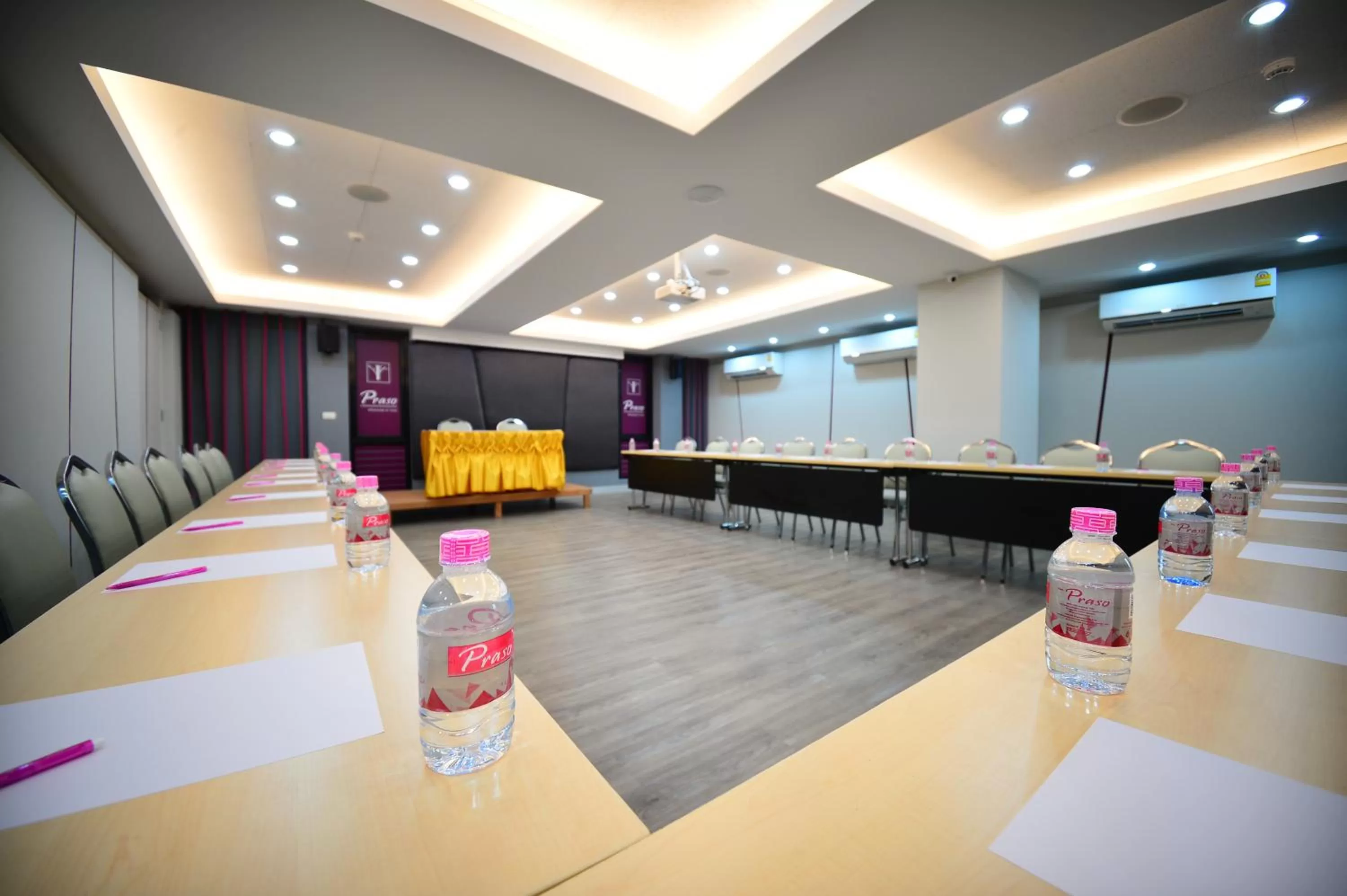 Meeting/conference room in Praso@Ratchada12