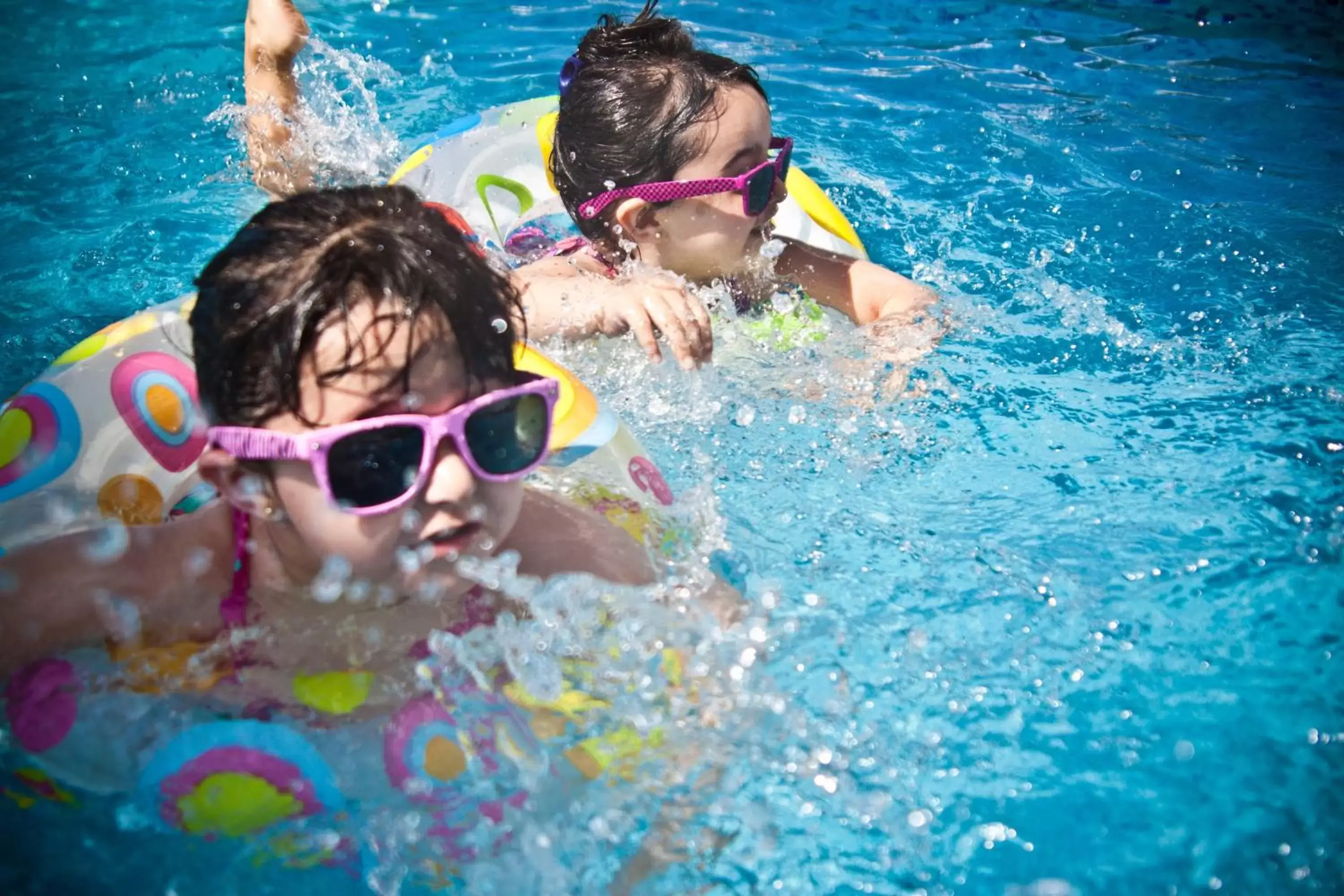 Swimming pool, Children in Holiday Inn Express & Suites Brunswick-Harpers Ferry Area, an IHG Hotel