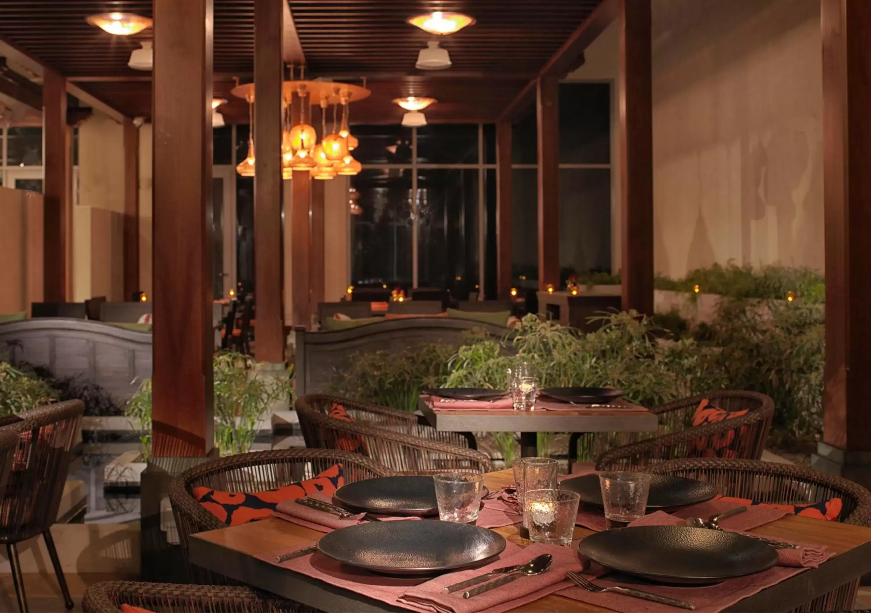 Restaurant/places to eat in Kempinski Hotel Muscat Restaurant/places to eat in Kempinski Hotel Muscat