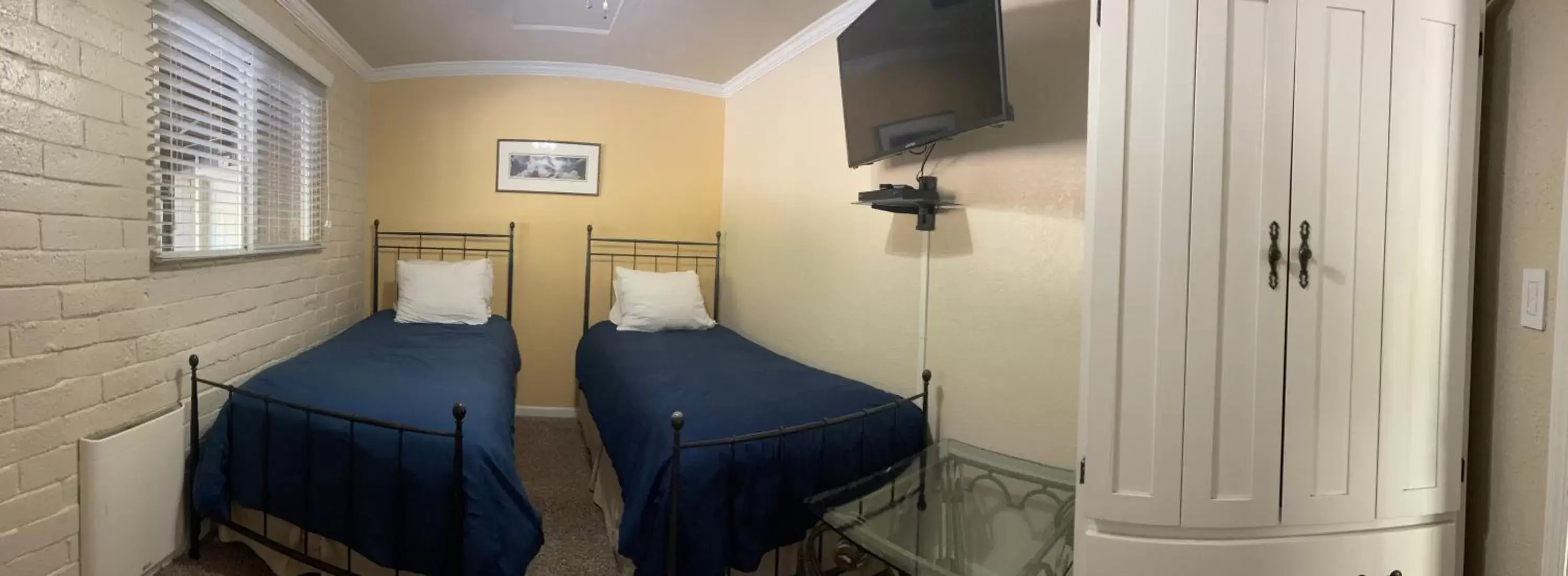 Bed in Sierra Woods Lodge Bed in Sierra Woods Lodge