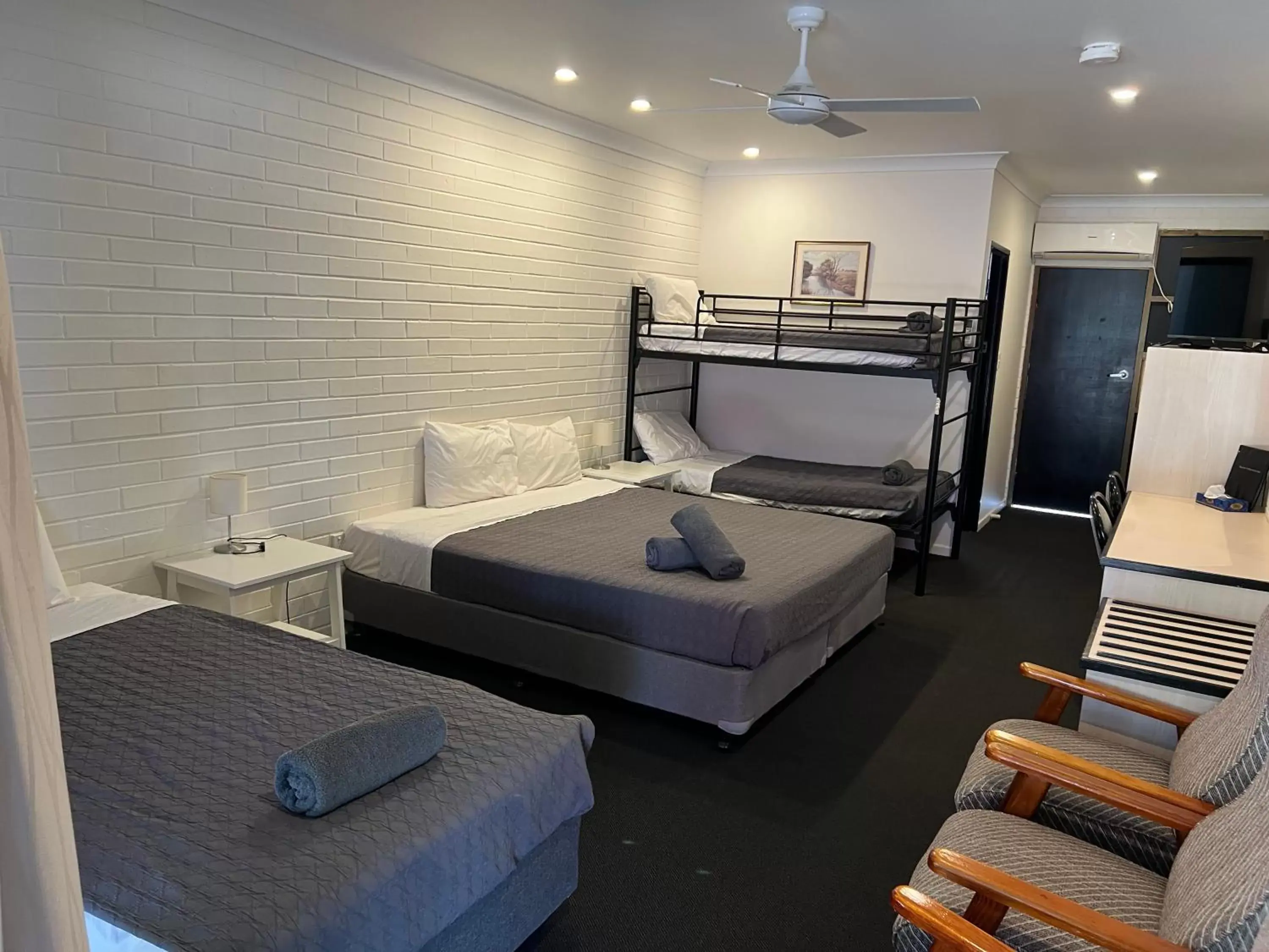 Albert Park Motor Inn-KING BED IN EVERY ROOM-RENOVATED 2022