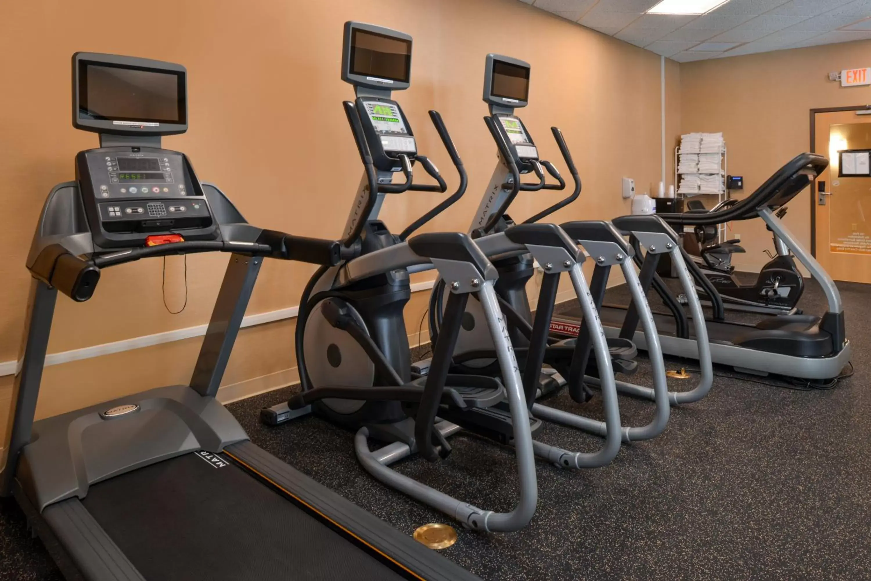 Fitness centre/facilities in Holiday Inn Express Breezewood by IHG Fitness centre/facilities in Holiday Inn Express Breezewood by IHG