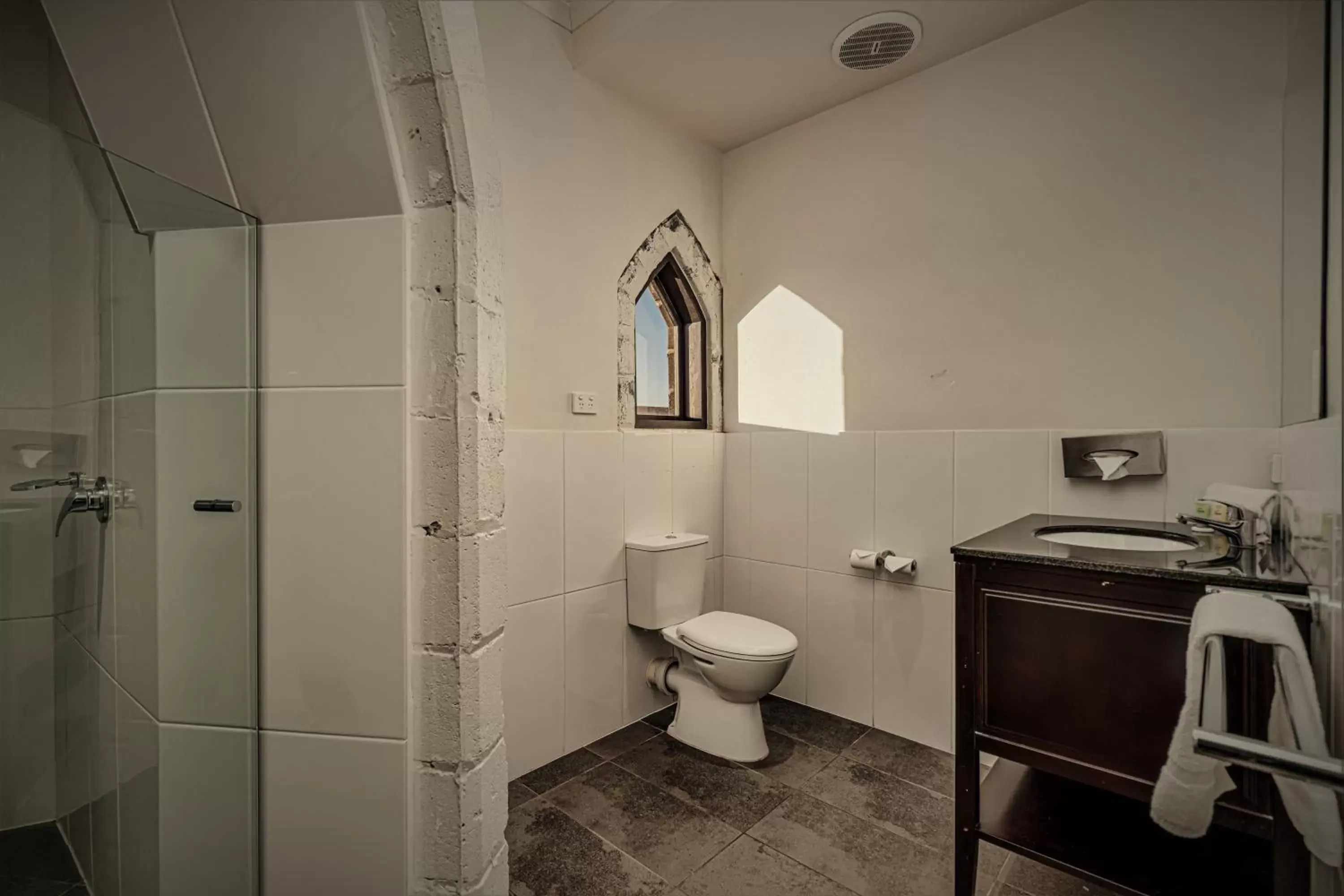 Bathroom in Kryal Castle Ballarat