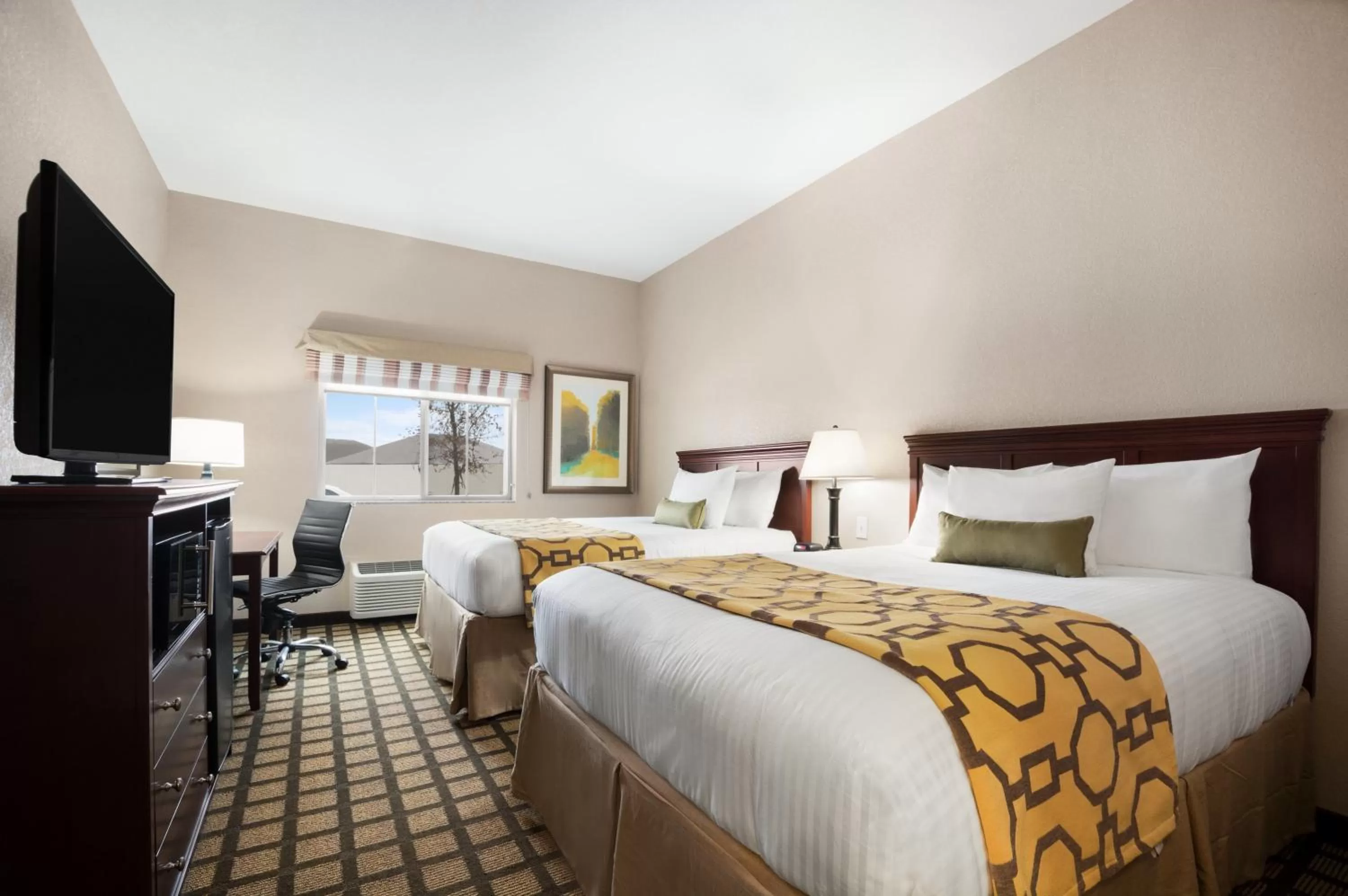 Photo of the whole room, Bed in Baymont Inn & Suites by Wyndham Odessa