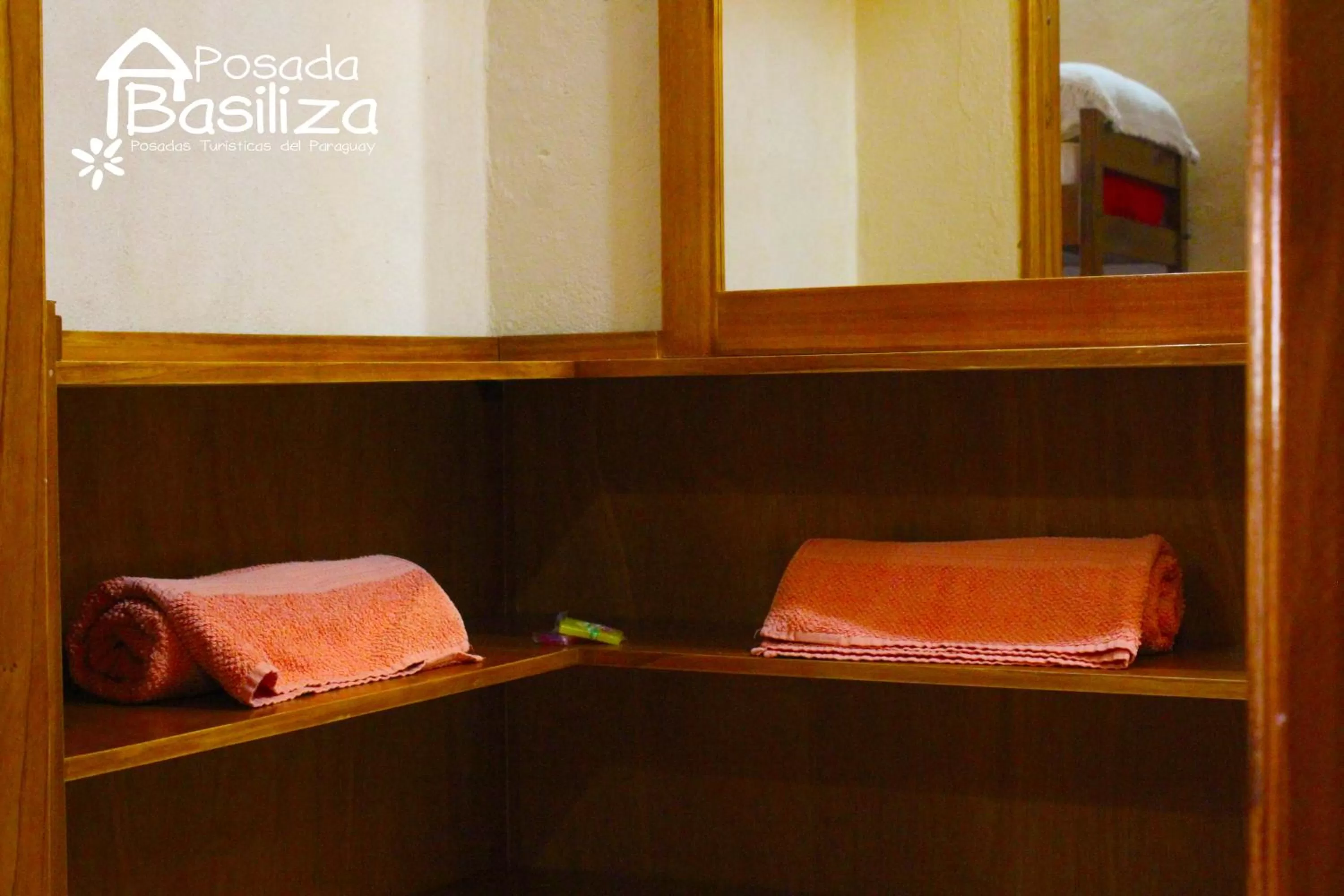 Photo of the whole room, Bed in Posada Basiliza, Encarnación PY