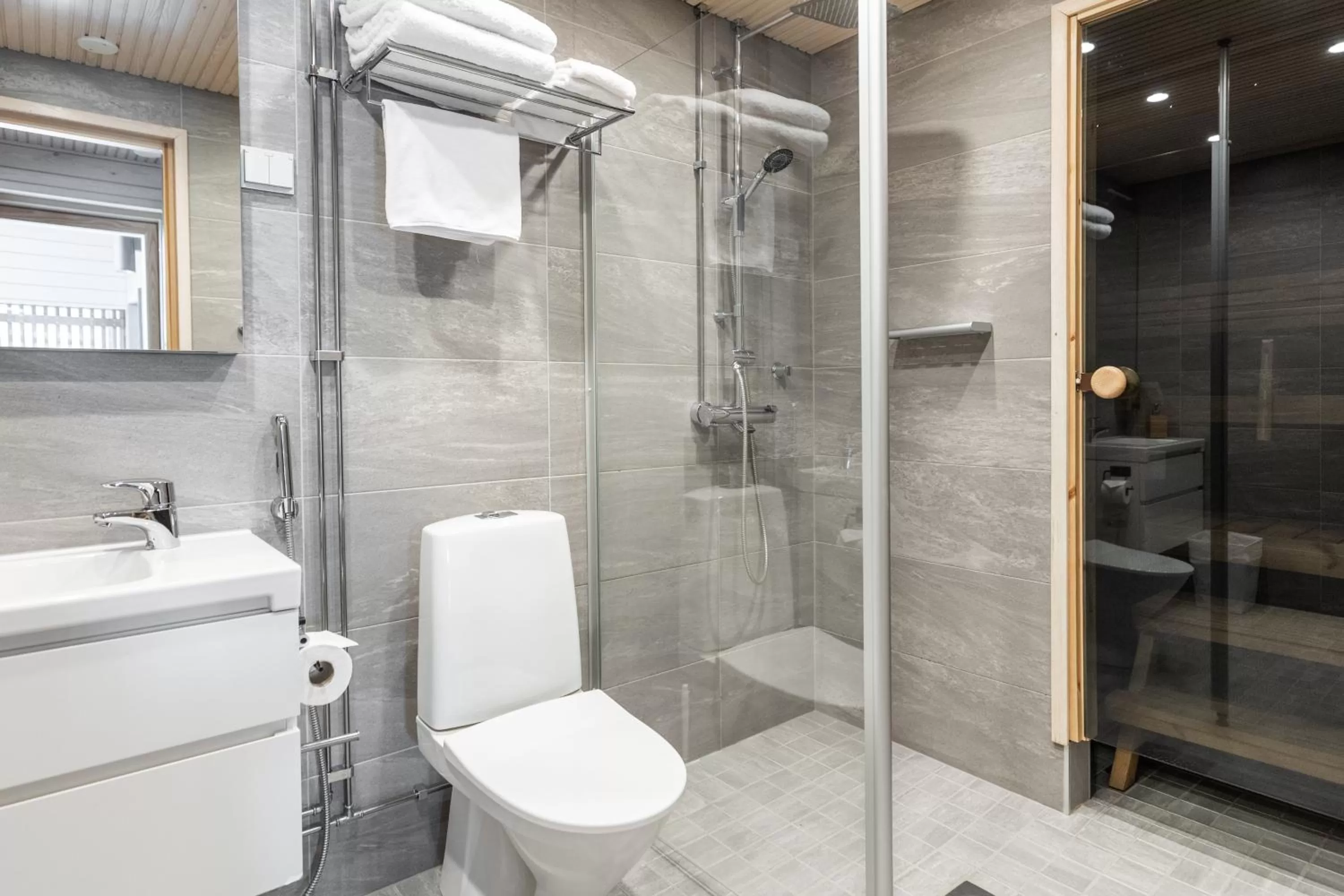 Shower in Nova Skyland Hotel