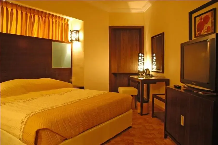 Photo of the whole room, Bed in Galaxy Hotel Amman