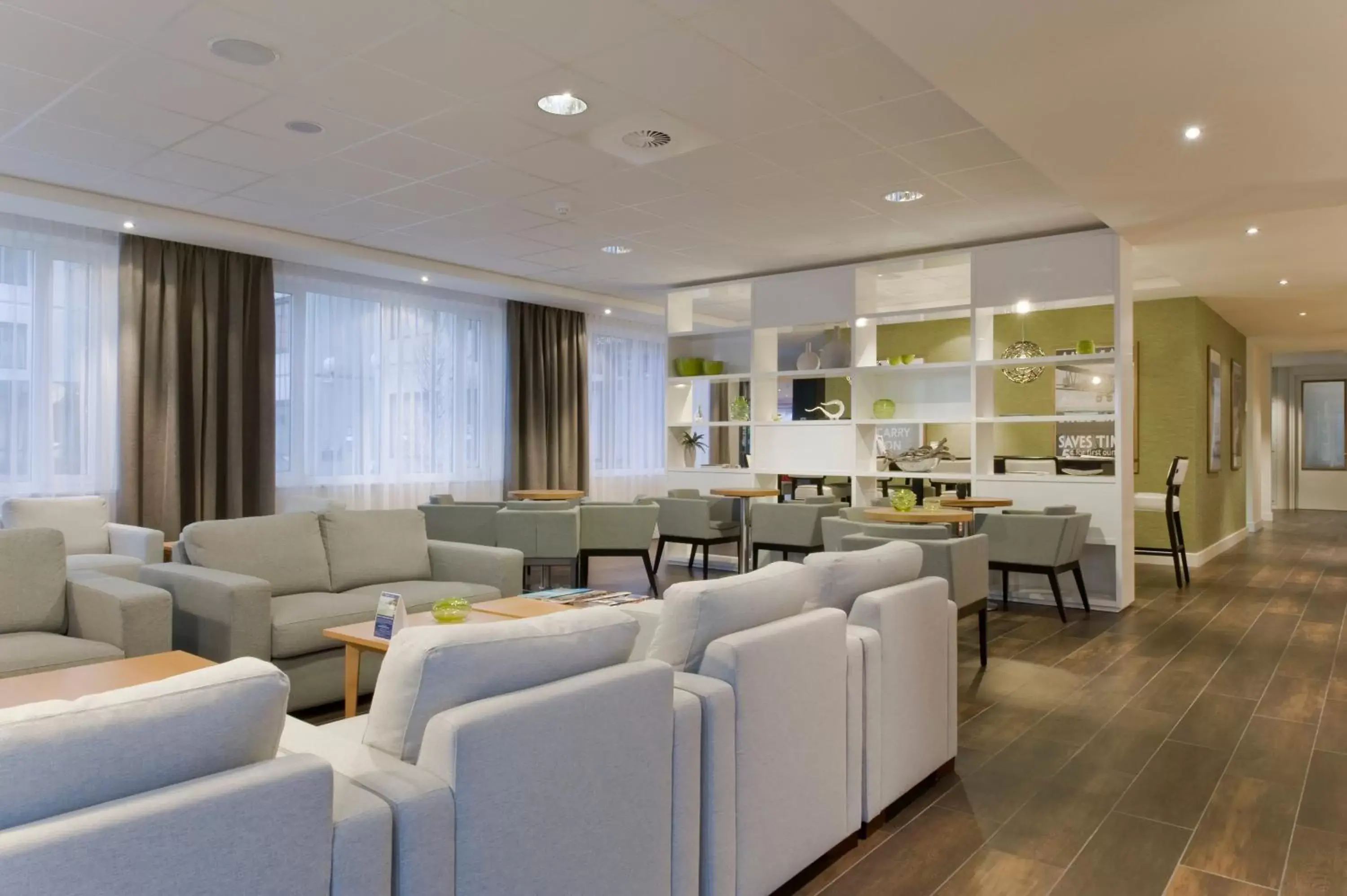 Lobby or reception, Seating Area in Holiday Inn Express Amsterdam - Schiphol, an IHG Hotel