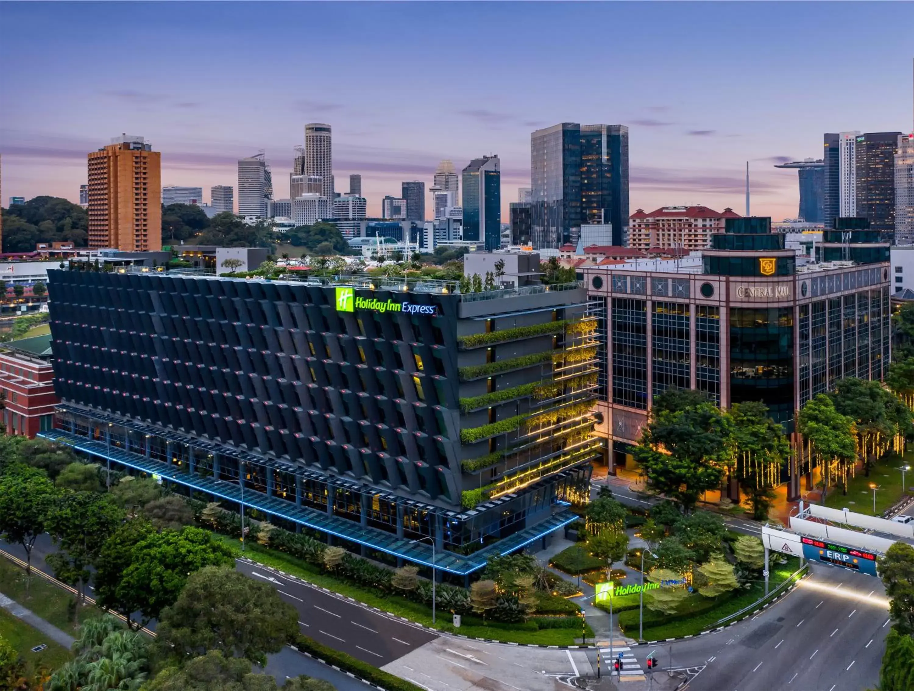 Property building in Holiday Inn Express Singapore Clarke Quay, an IHG Hotel