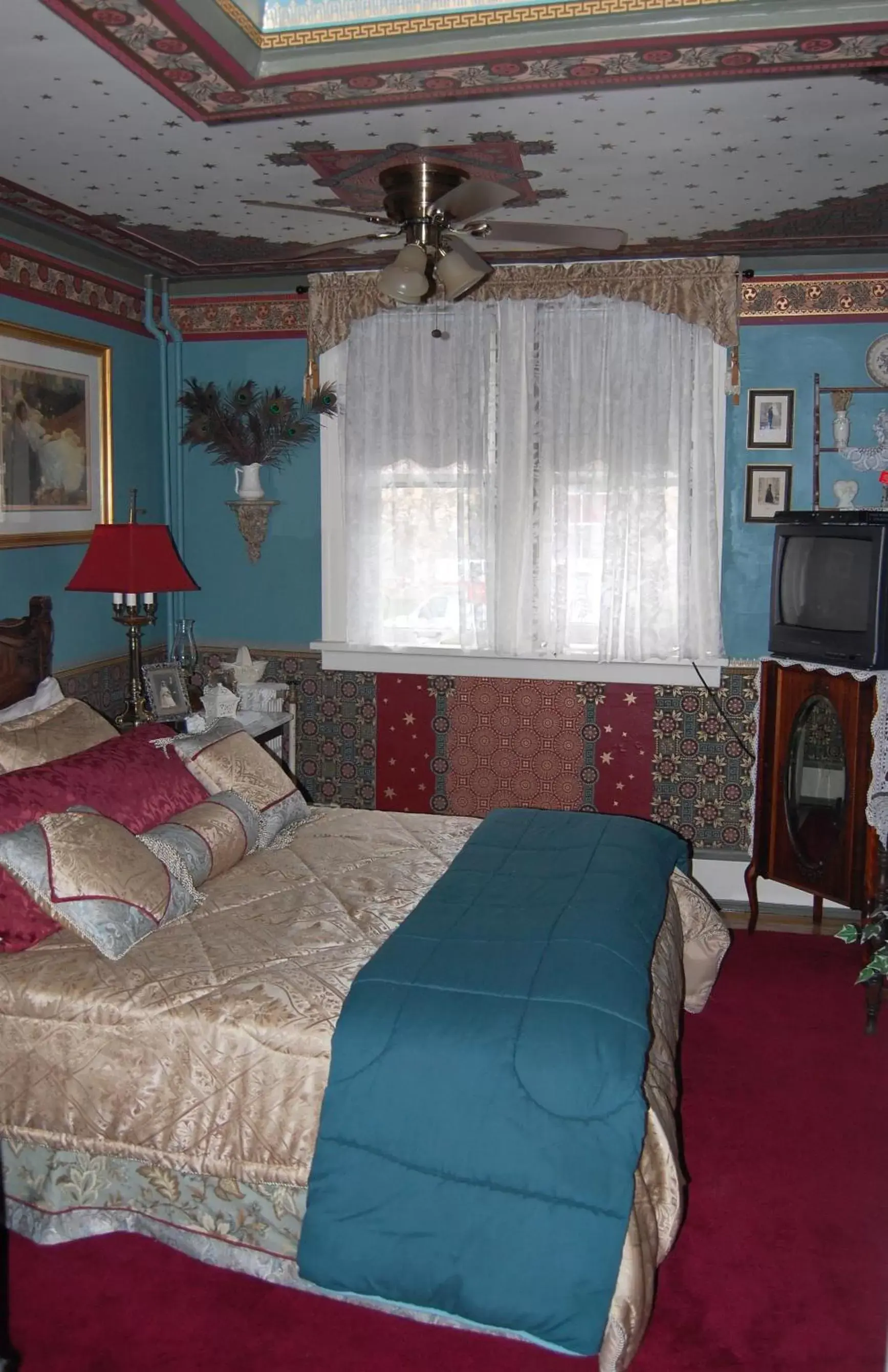 Bedroom, Bed in Schuster Mansion Bed & Breakfast