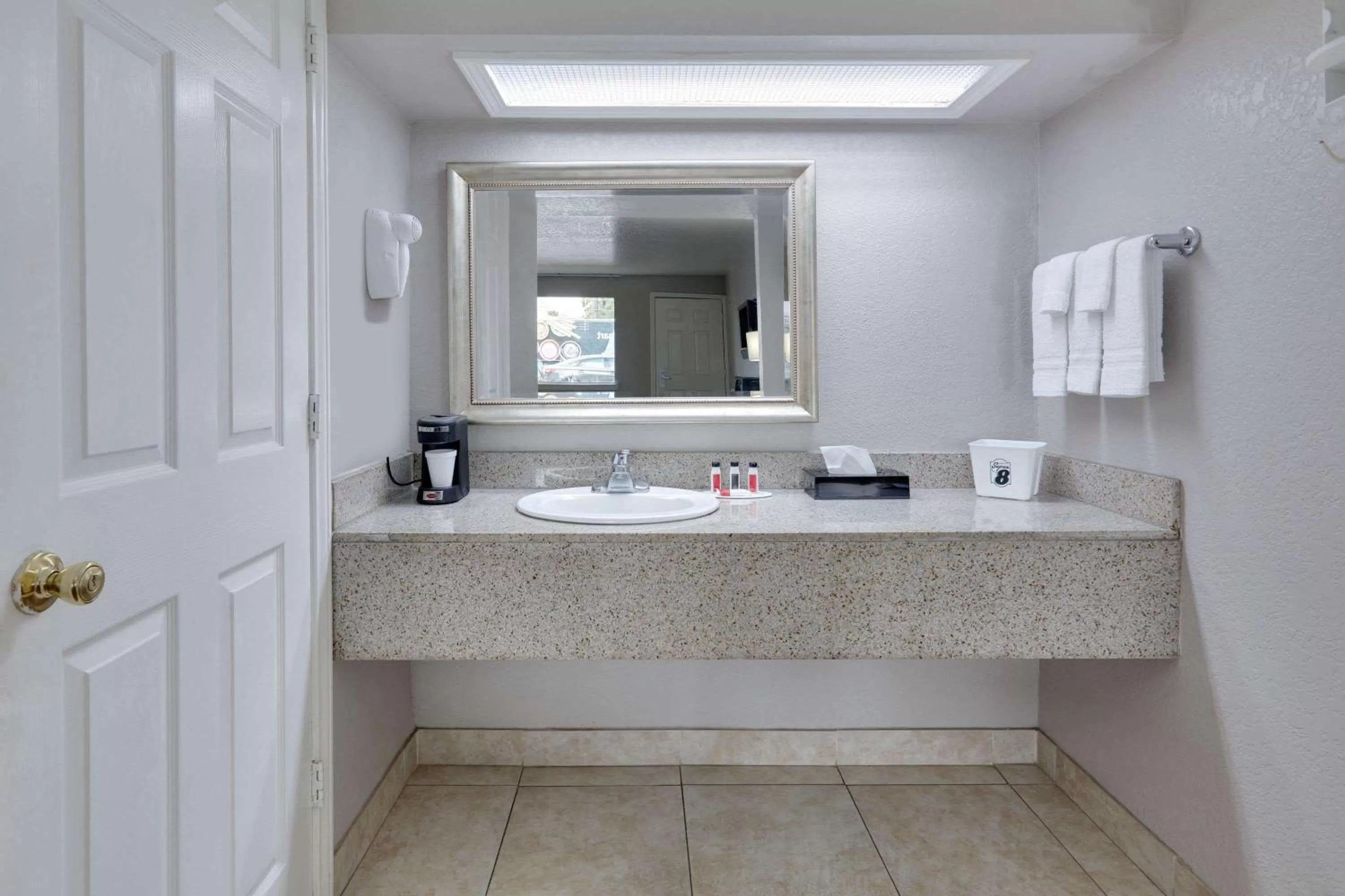 Queen Room with Two Queen Beds - Smoking in Super 8 by Wyndham San Antonio Pearl District Downtown