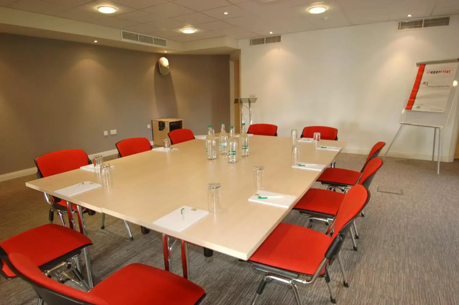 Business facilities in Kings Court Hotel