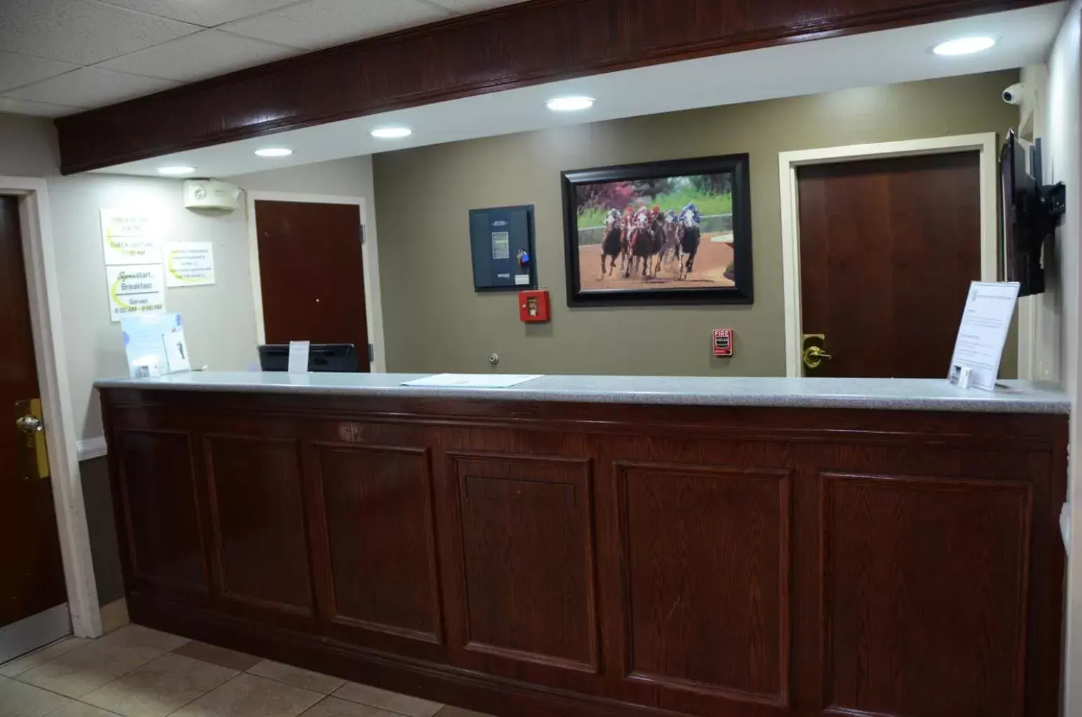 Lobby or reception, Lobby/Reception in Super 8 by Wyndham Louisville/Expo Center