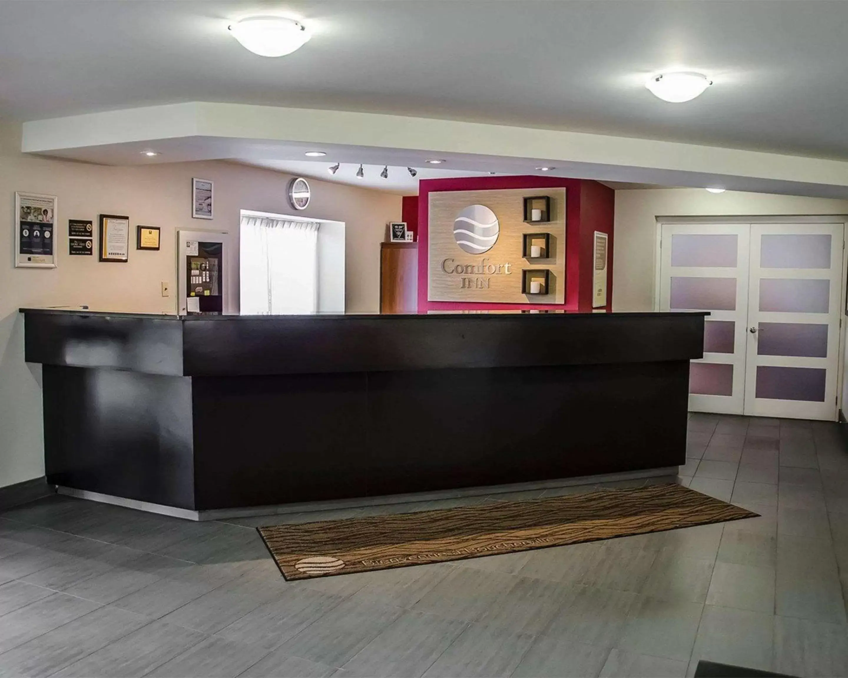 Lobby or reception, Lobby/Reception in Comfort Inn Boucherville