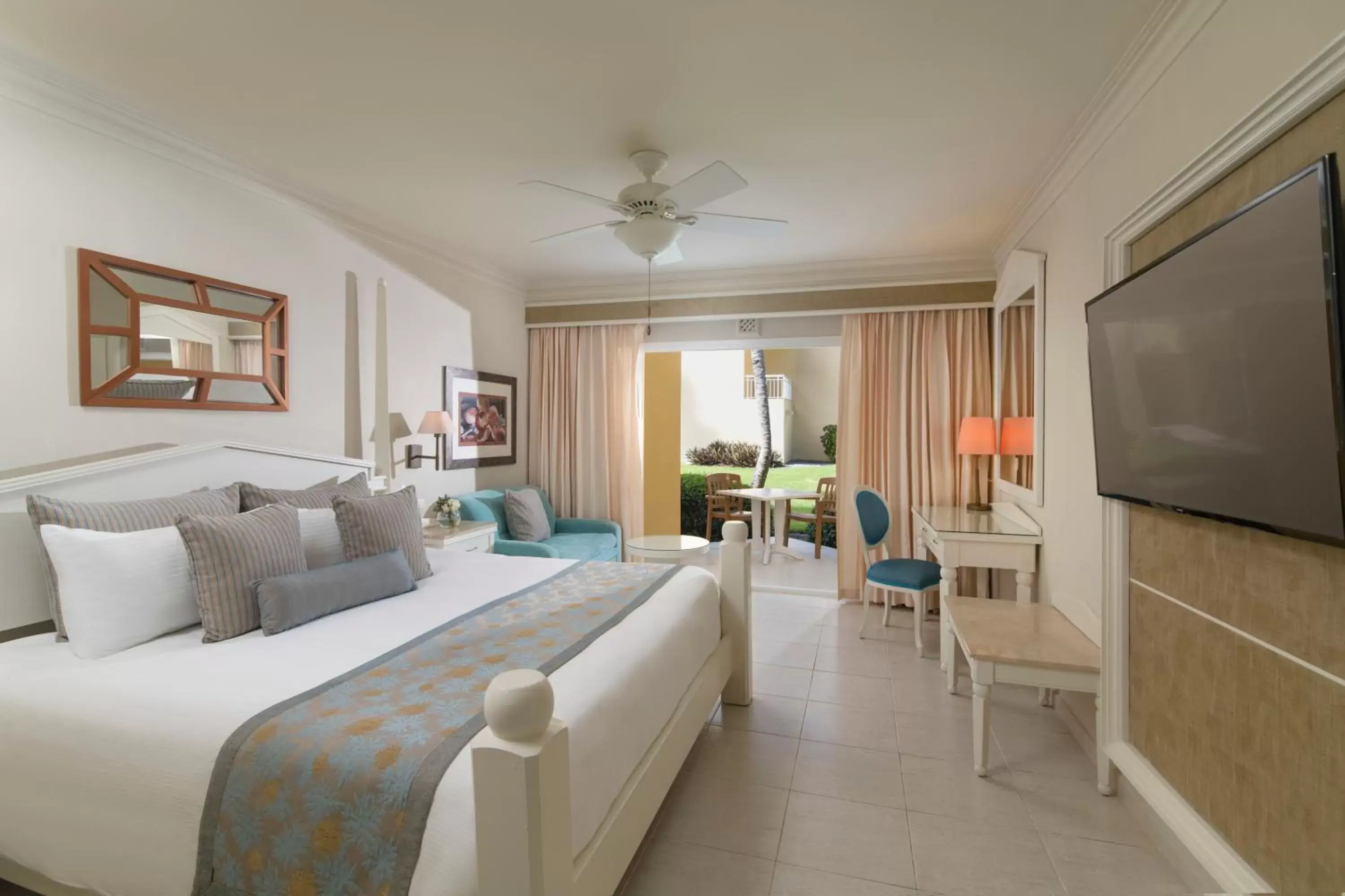 Photo of the whole room in Jewel Punta Cana All-Inclusive Resort