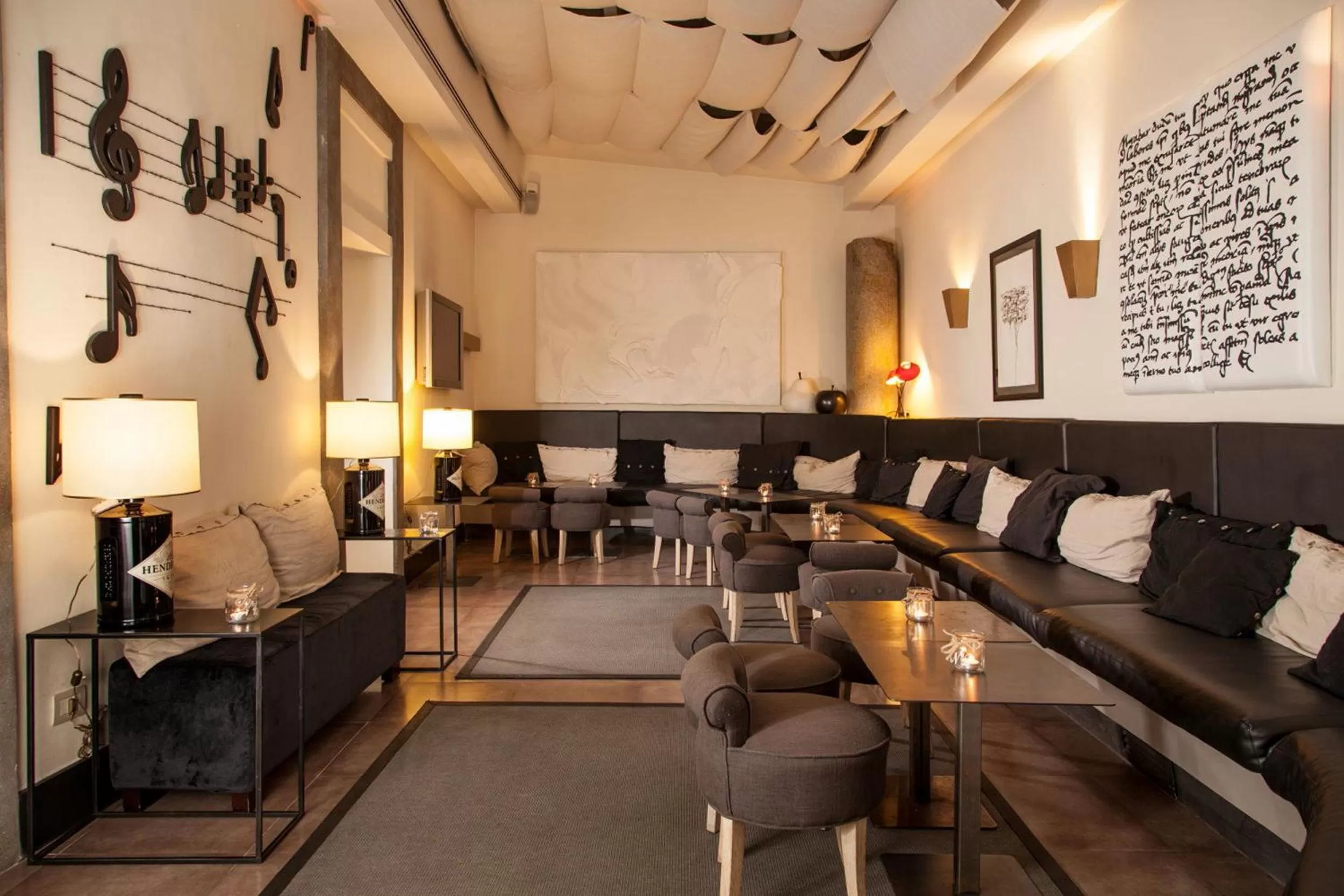 Decorative detail in Hotel Adriano