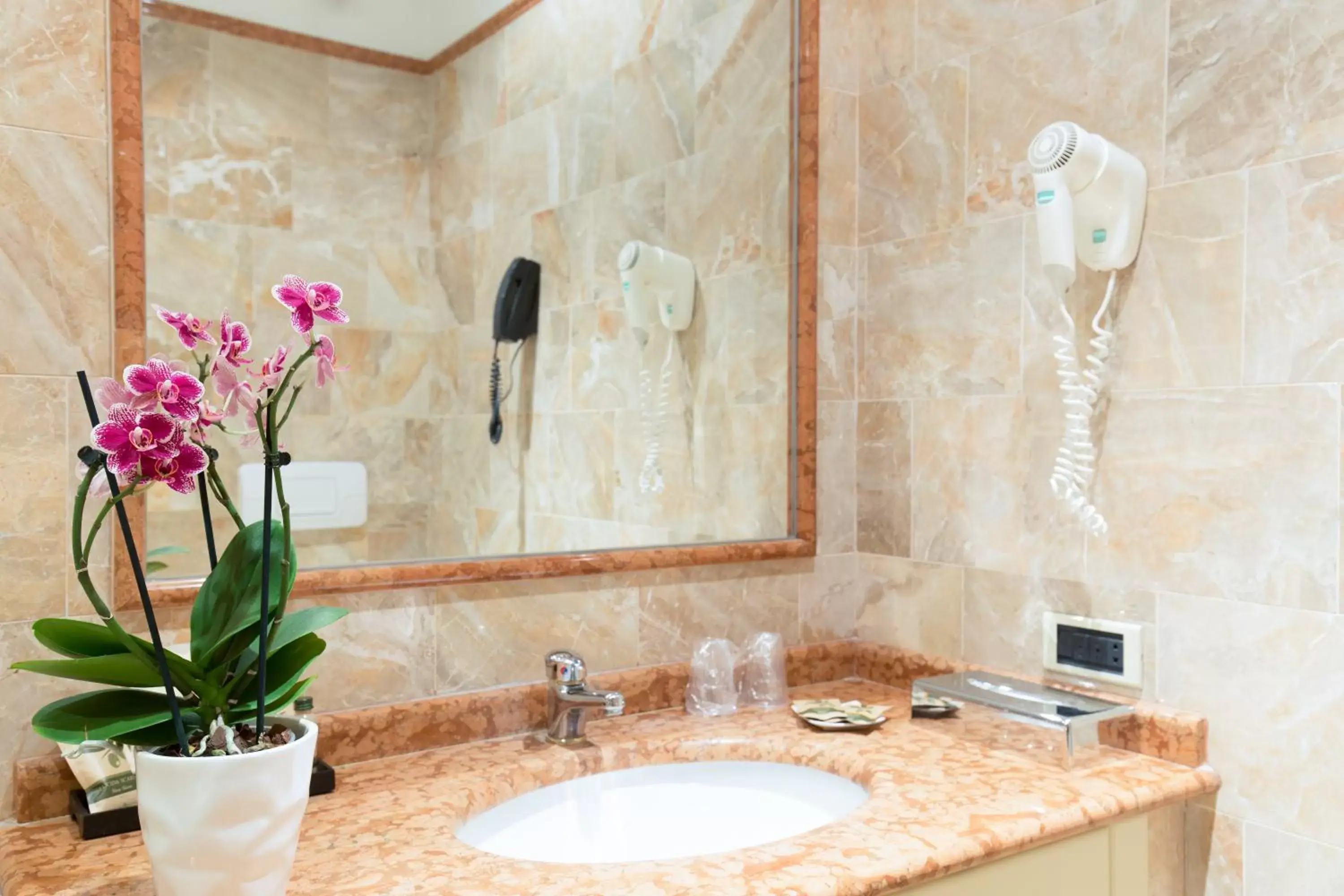 Bathroom in Palace Grand Hotel Varese