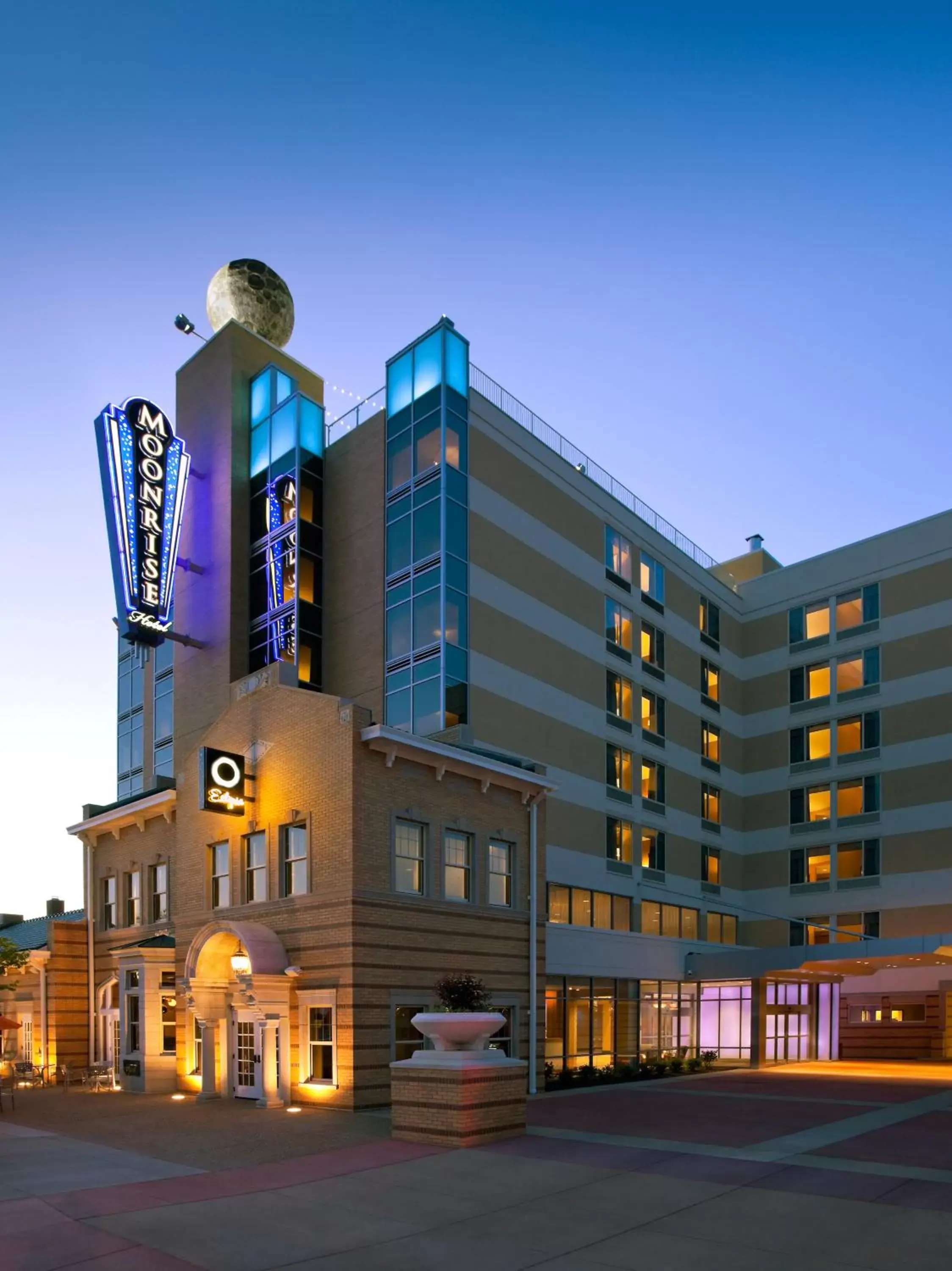 Facade/entrance, Property Building in The Moonrise Hotel