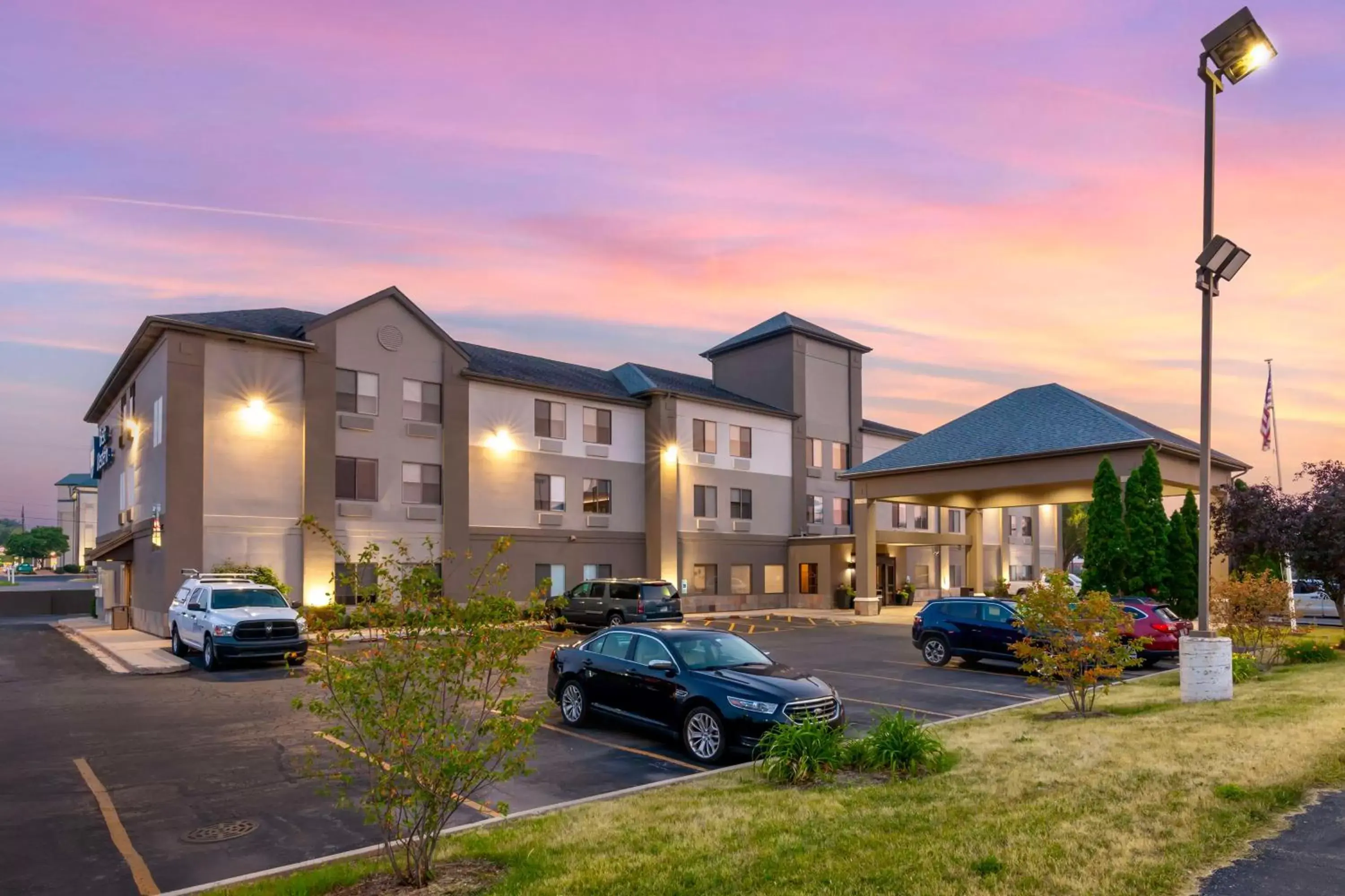 Property Building in Best Western Sycamore Inn