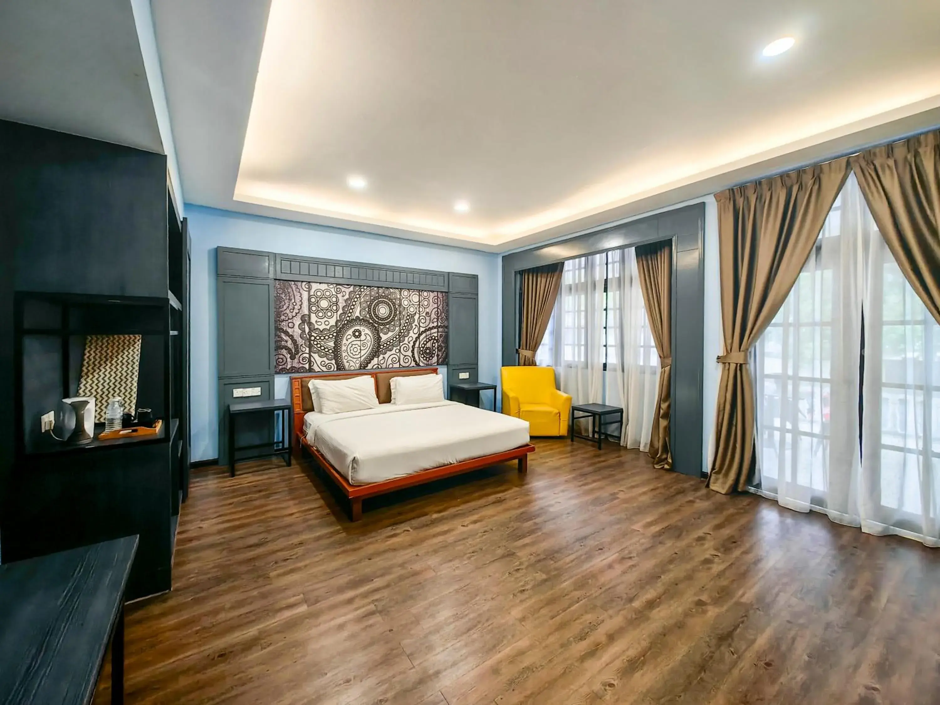 Bed, Seating Area in Cinta Sayang Resort