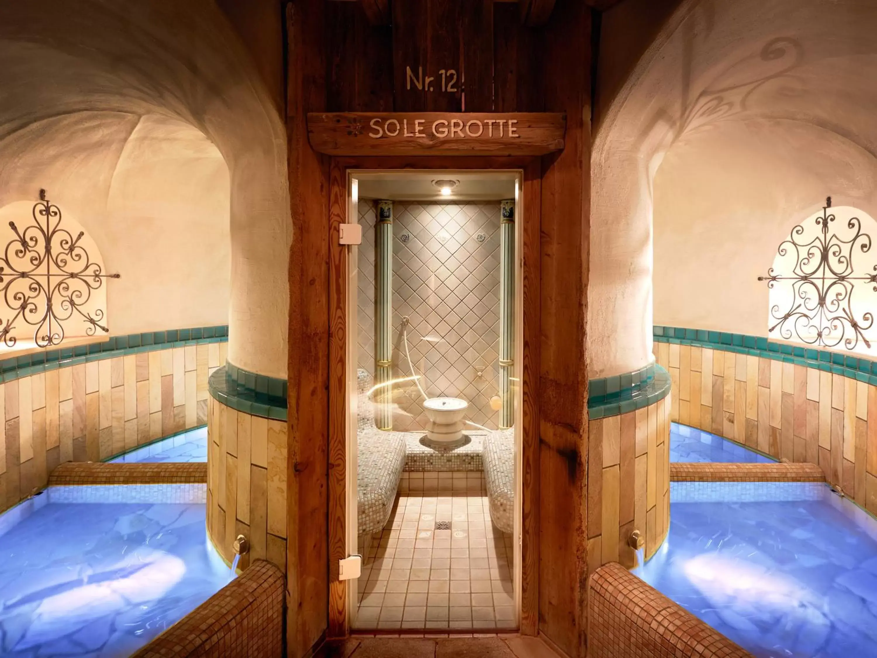 Steam room, Swimming Pool in Relais&Châteaux Spa-Hotel Jagdhof