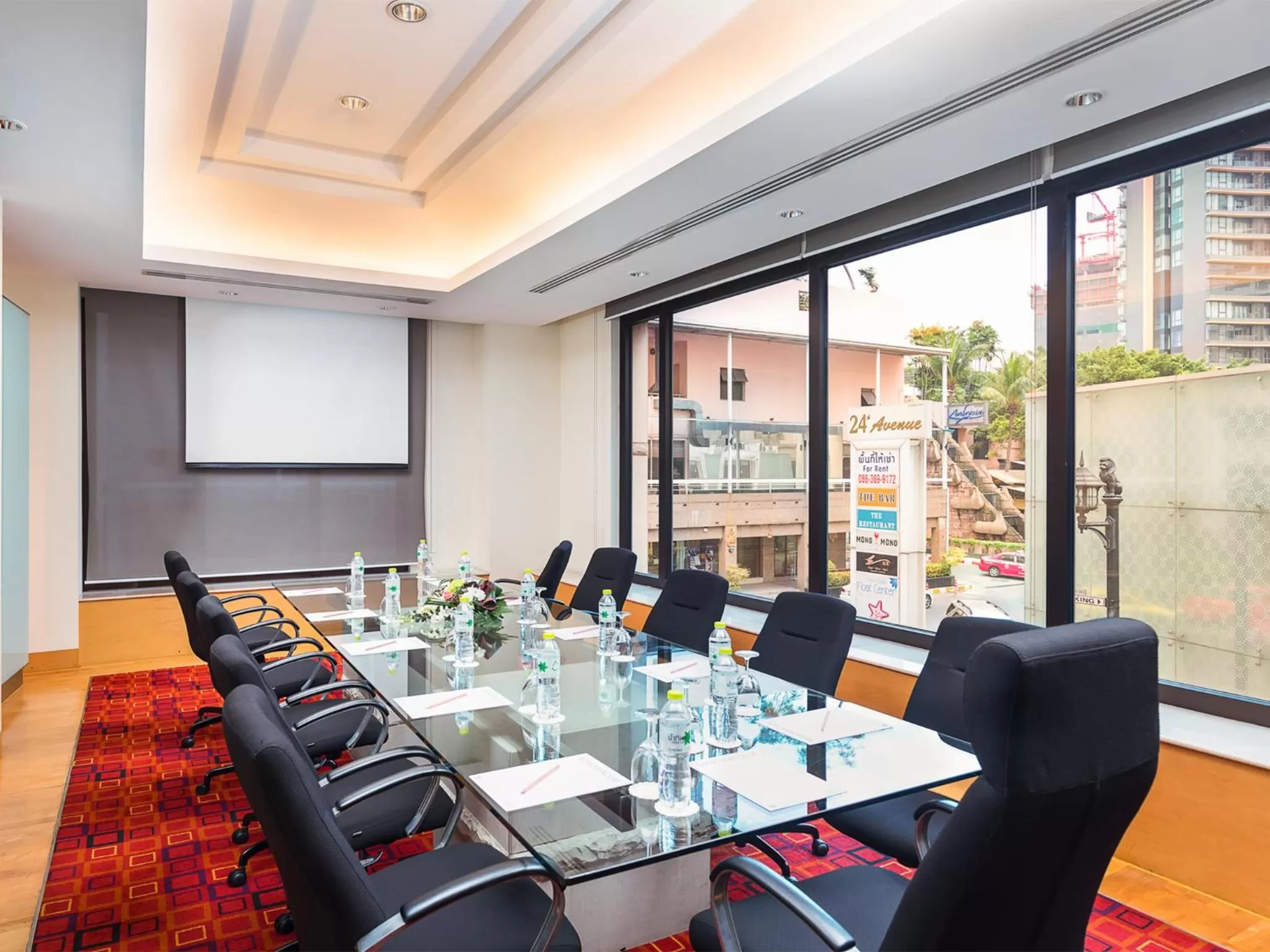 Business facilities in The Davis Bangkok