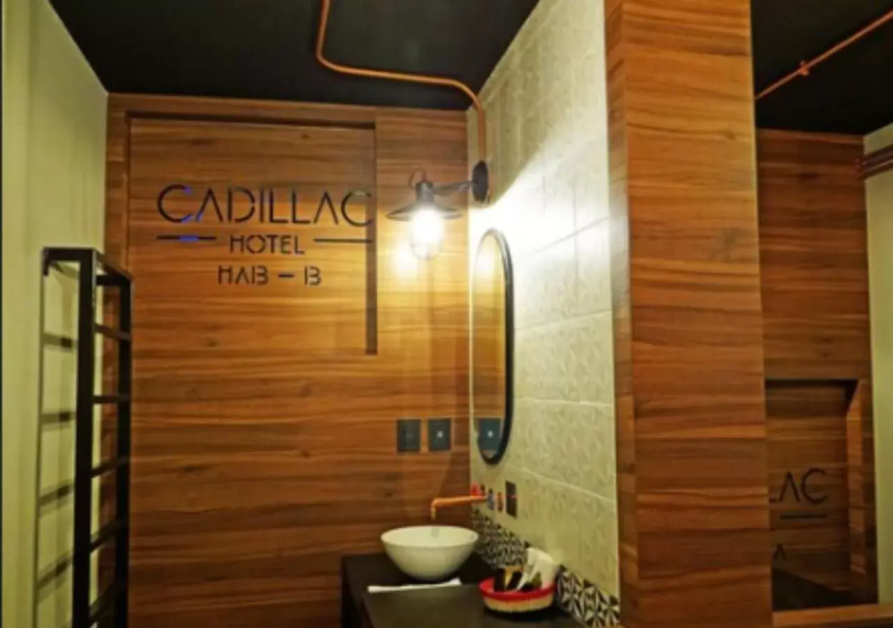 Bathroom in Cadillac Hotel Boutique