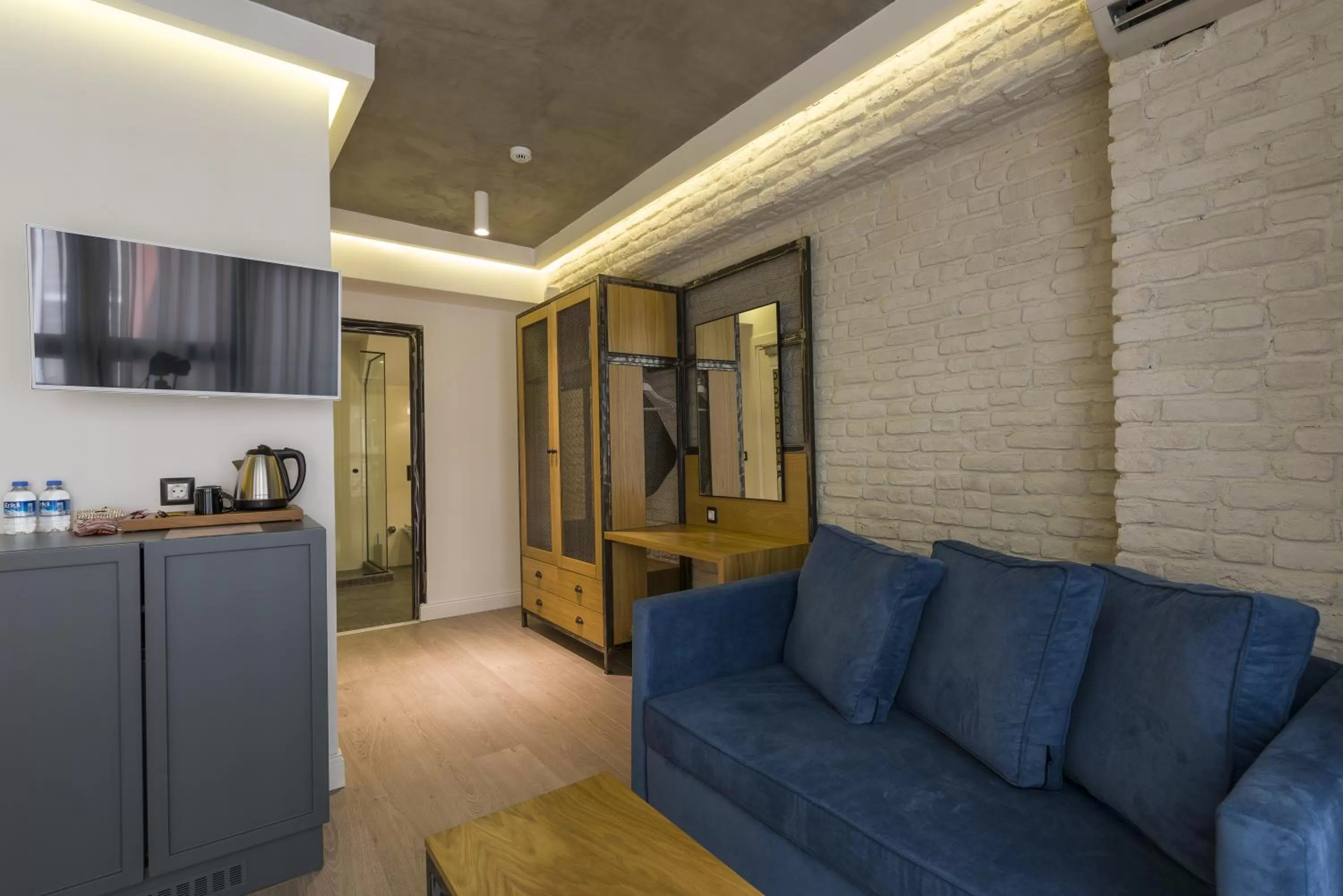 Seating area in Fitas Oda Beyoğlu