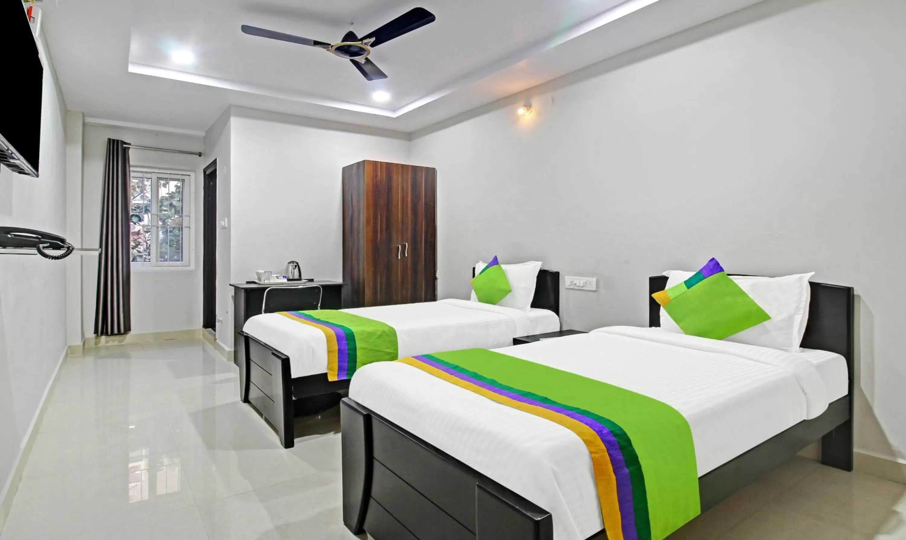 Bedroom, Bed in Itsy Hotels Sunrise Grand, Hitech City