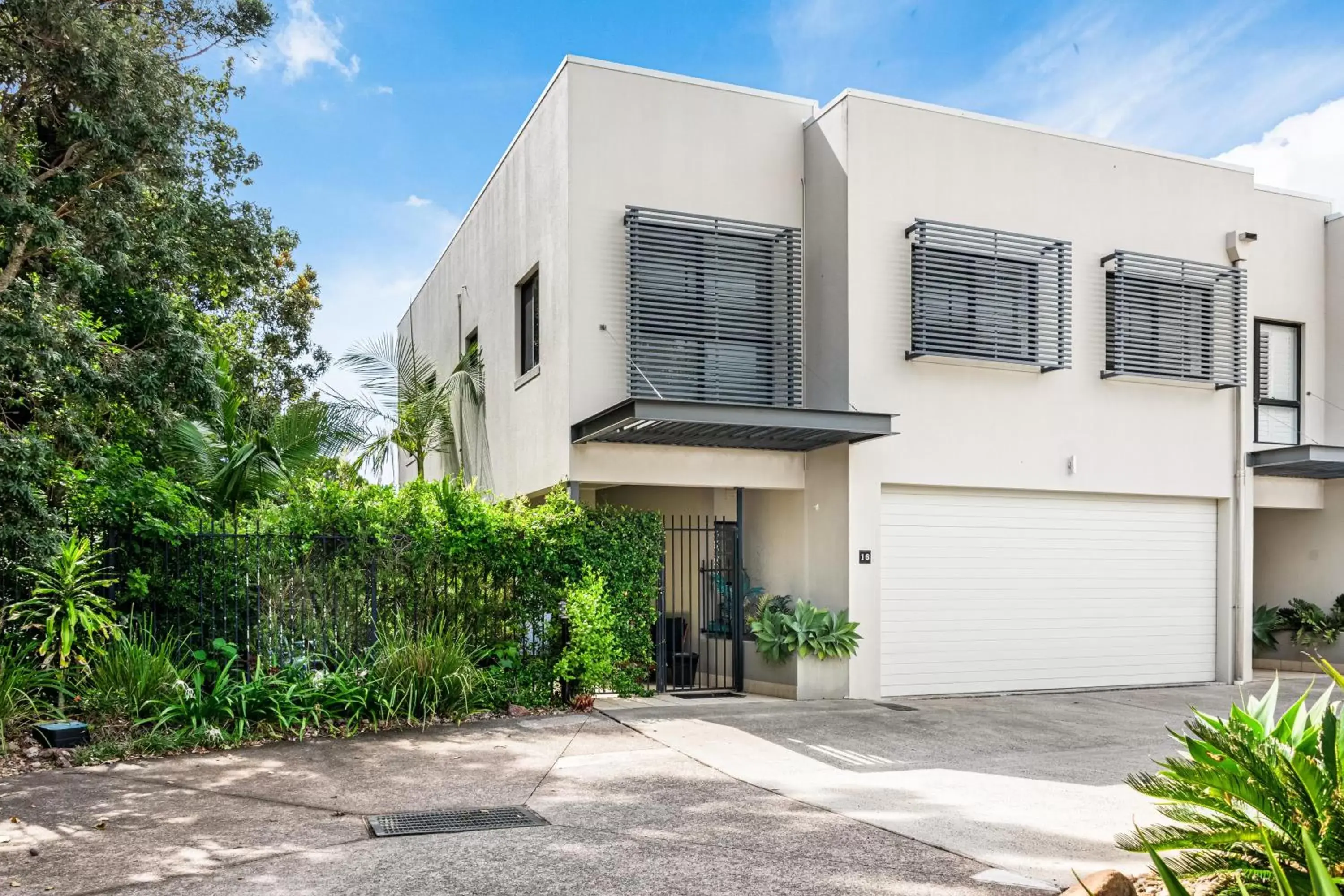 Property Building in Papillon Coolum