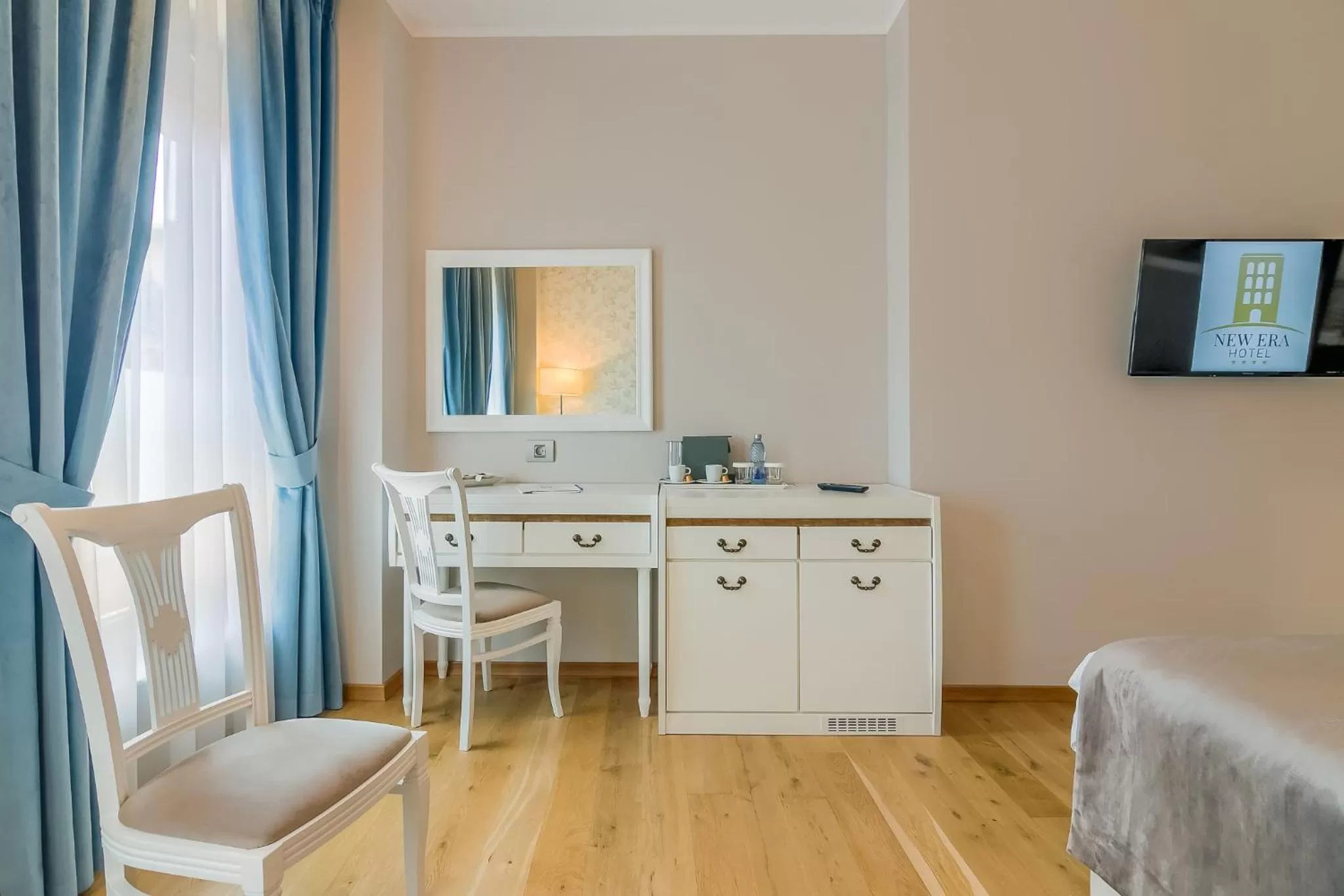 TV and multimedia in New Era Hotel Old Town Party Zone Bucharest- parking with fee nearby - NOT at the hotel !