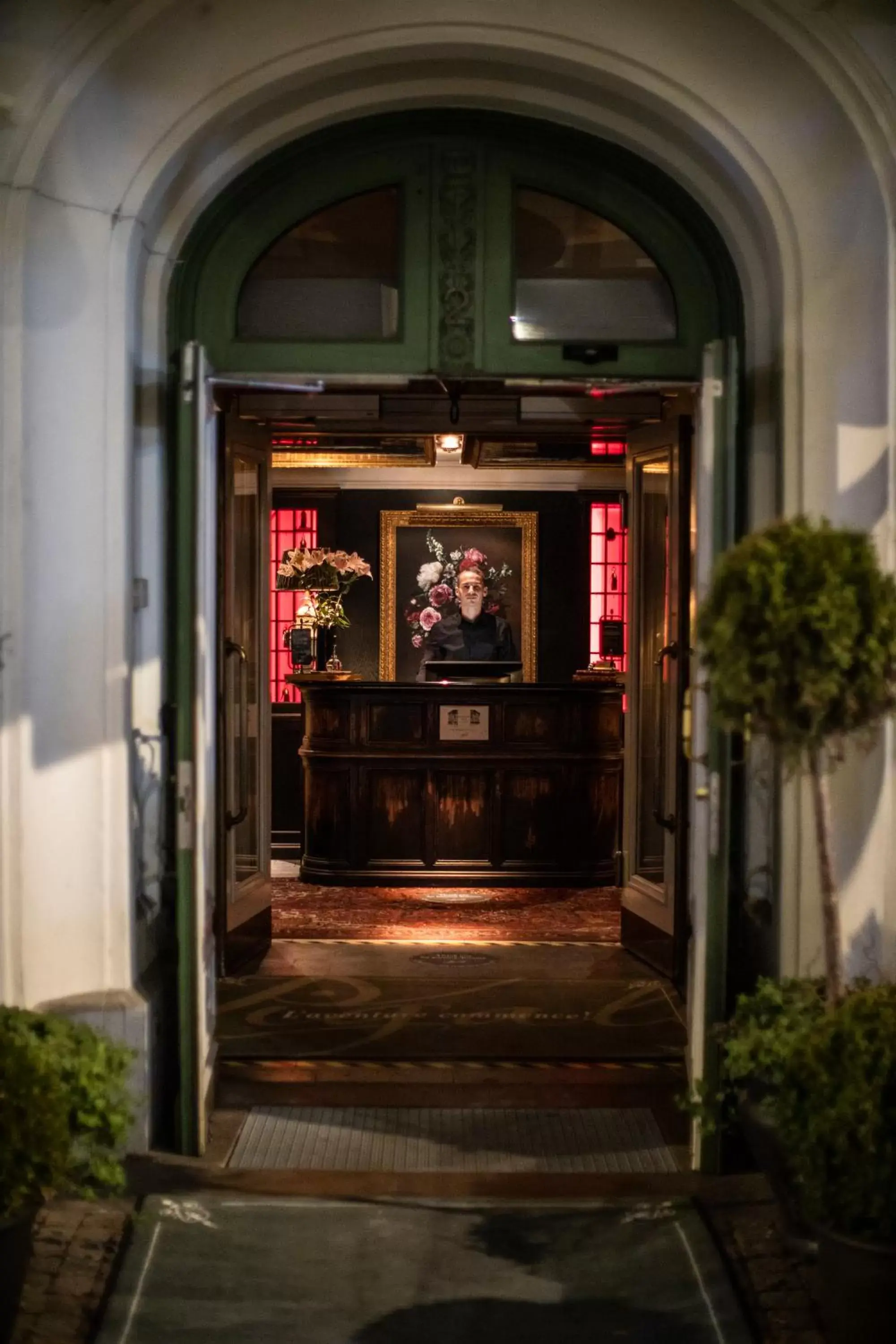 Facade/entrance in Hotel Pigalle