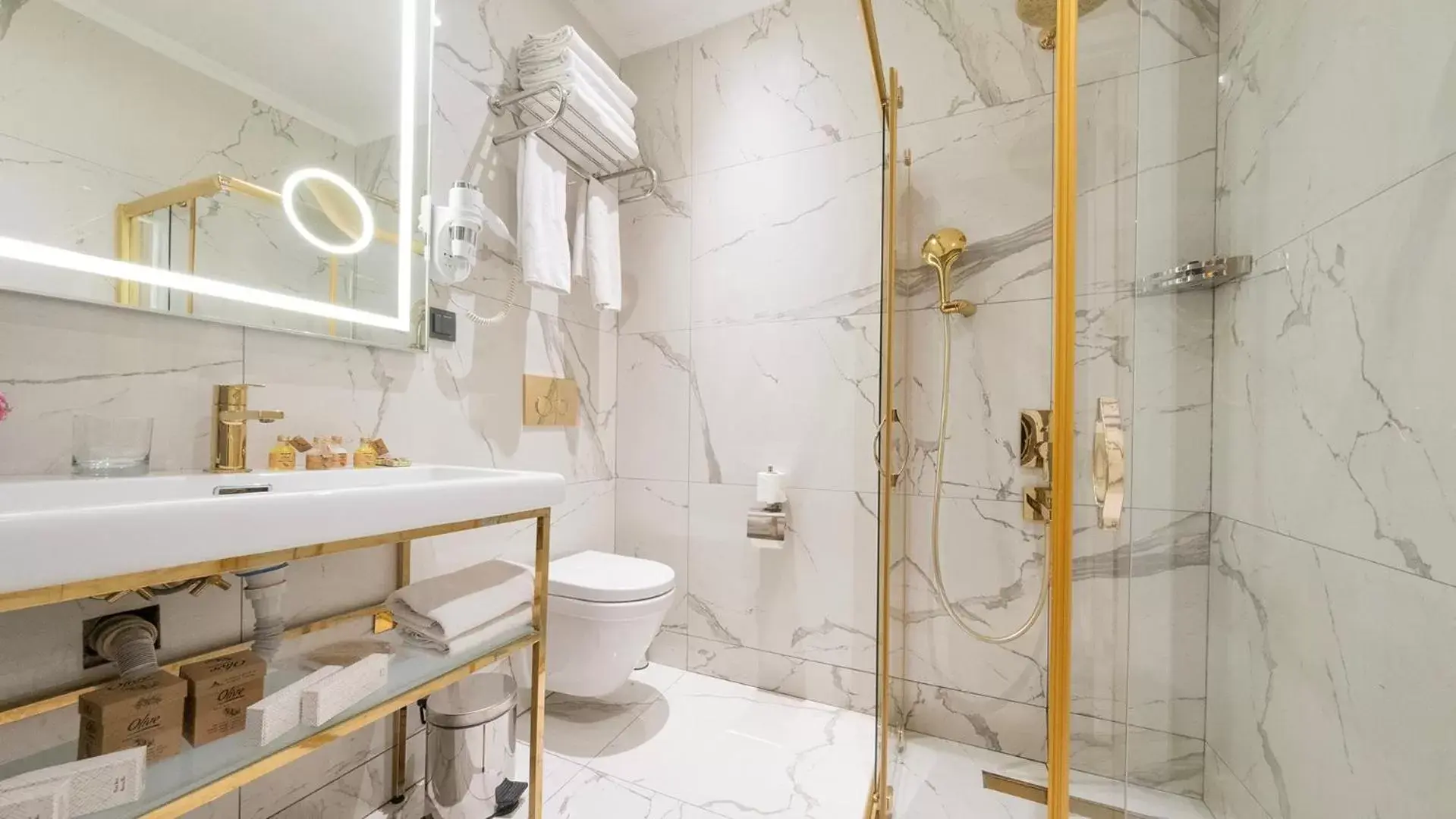Toilet, Bathroom in Loop Hotel Bosphorus İstanbul