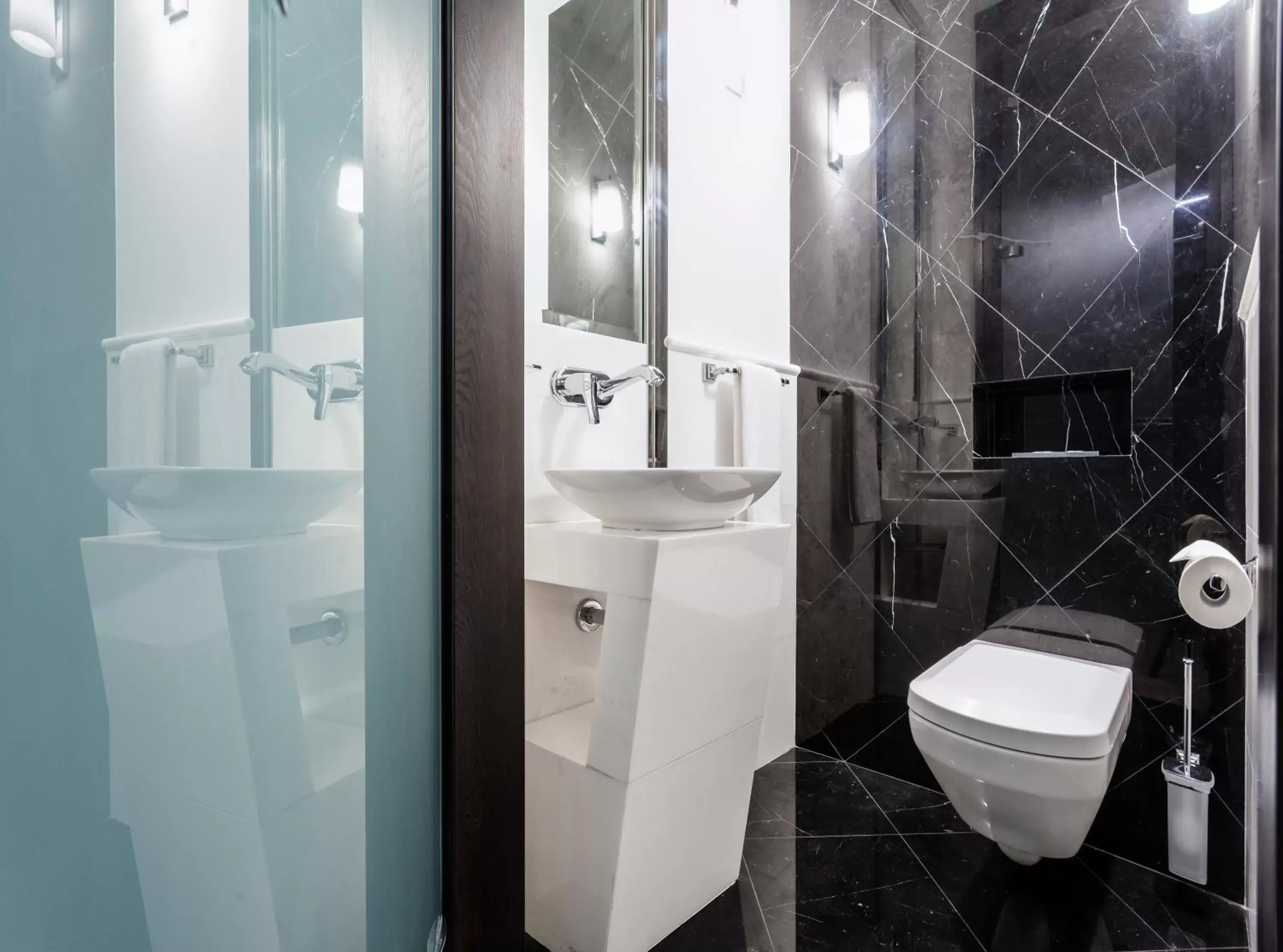 Toilet, Bathroom in Hotel Bellotto