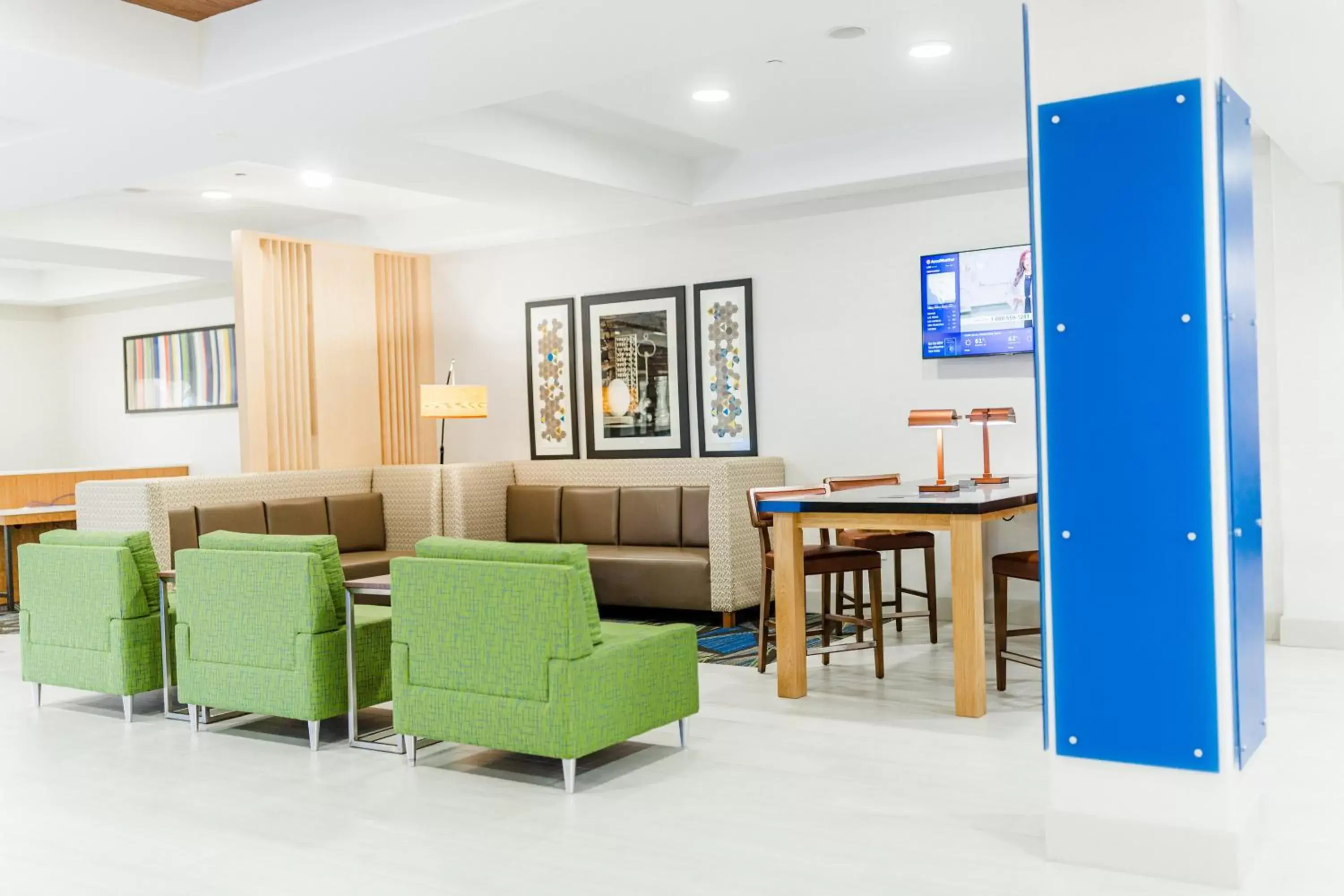 Property building in Holiday Inn Express - Andalusia by IHG Property building in Holiday Inn Express - Andalusia by IHG