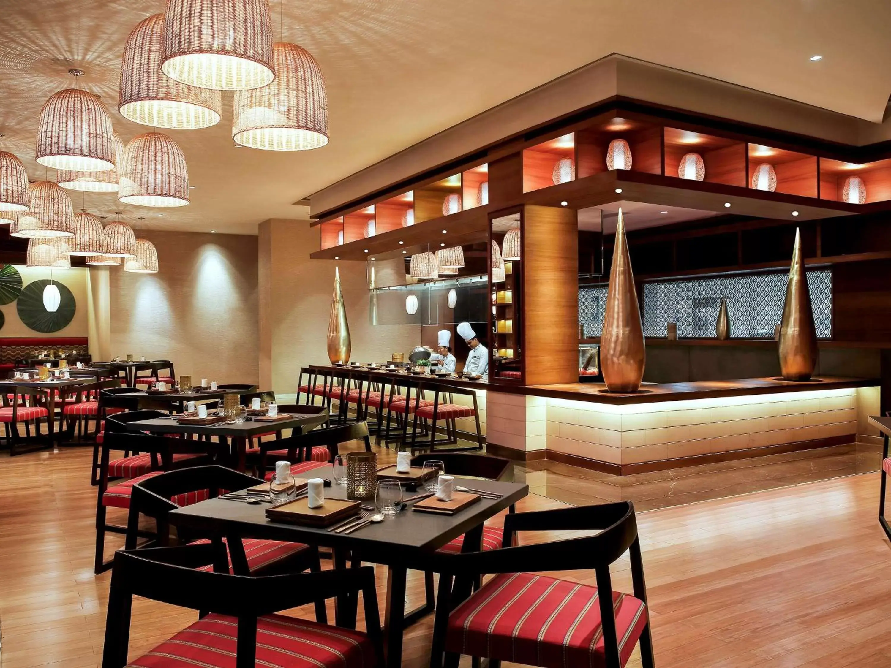 Restaurant/Places to Eat in Pullman New Delhi Aerocity- International Airport
