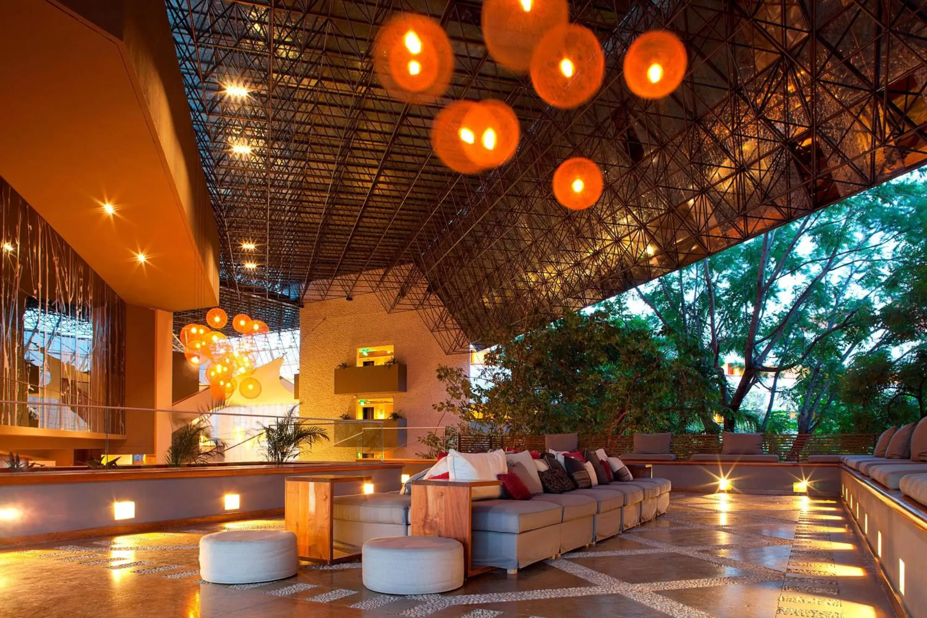 Lobby or reception, Lounge/Bar in Marriott Tuxtla Gutierrez Hotel