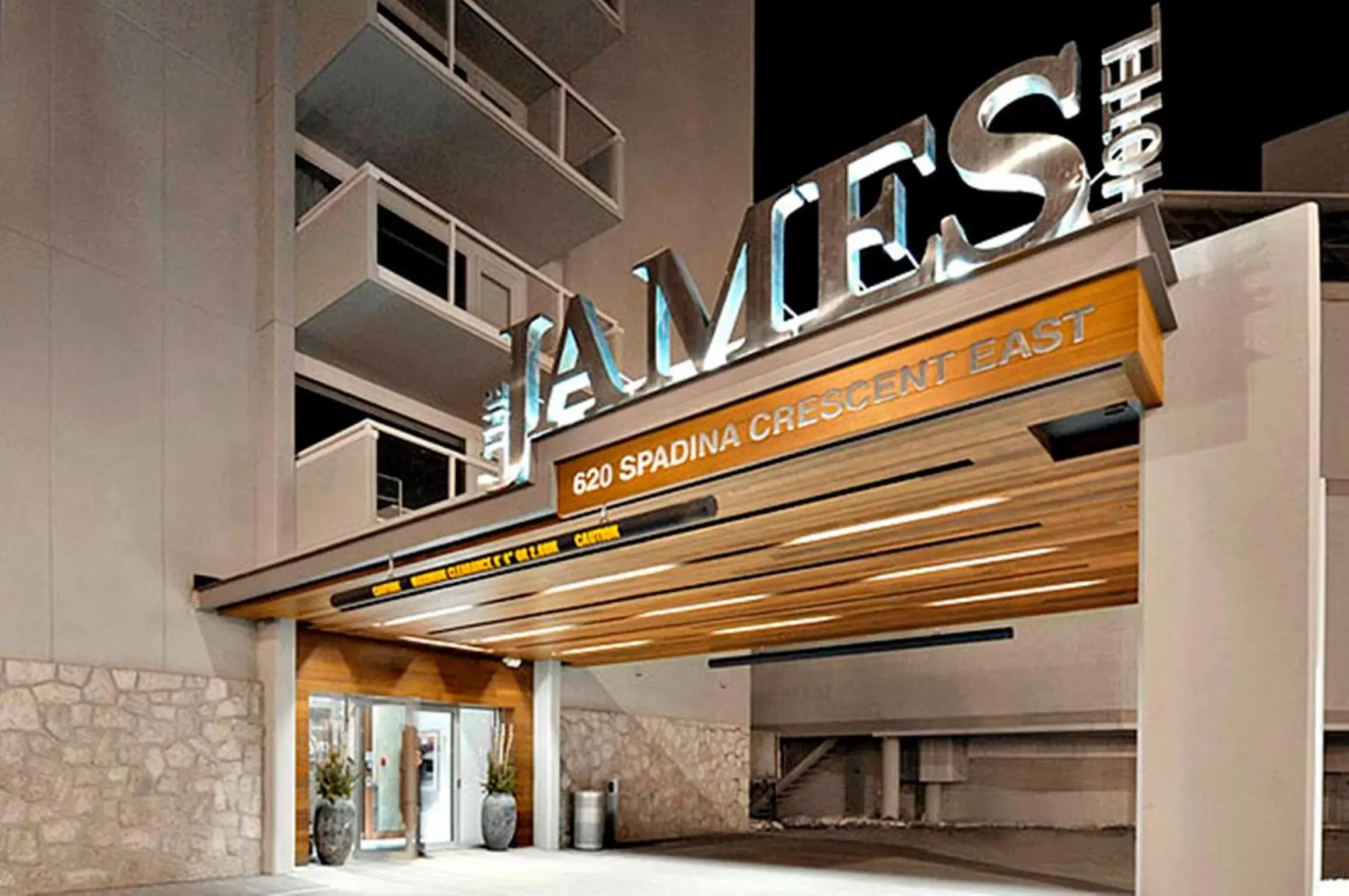 Facade/entrance in The James Hotel