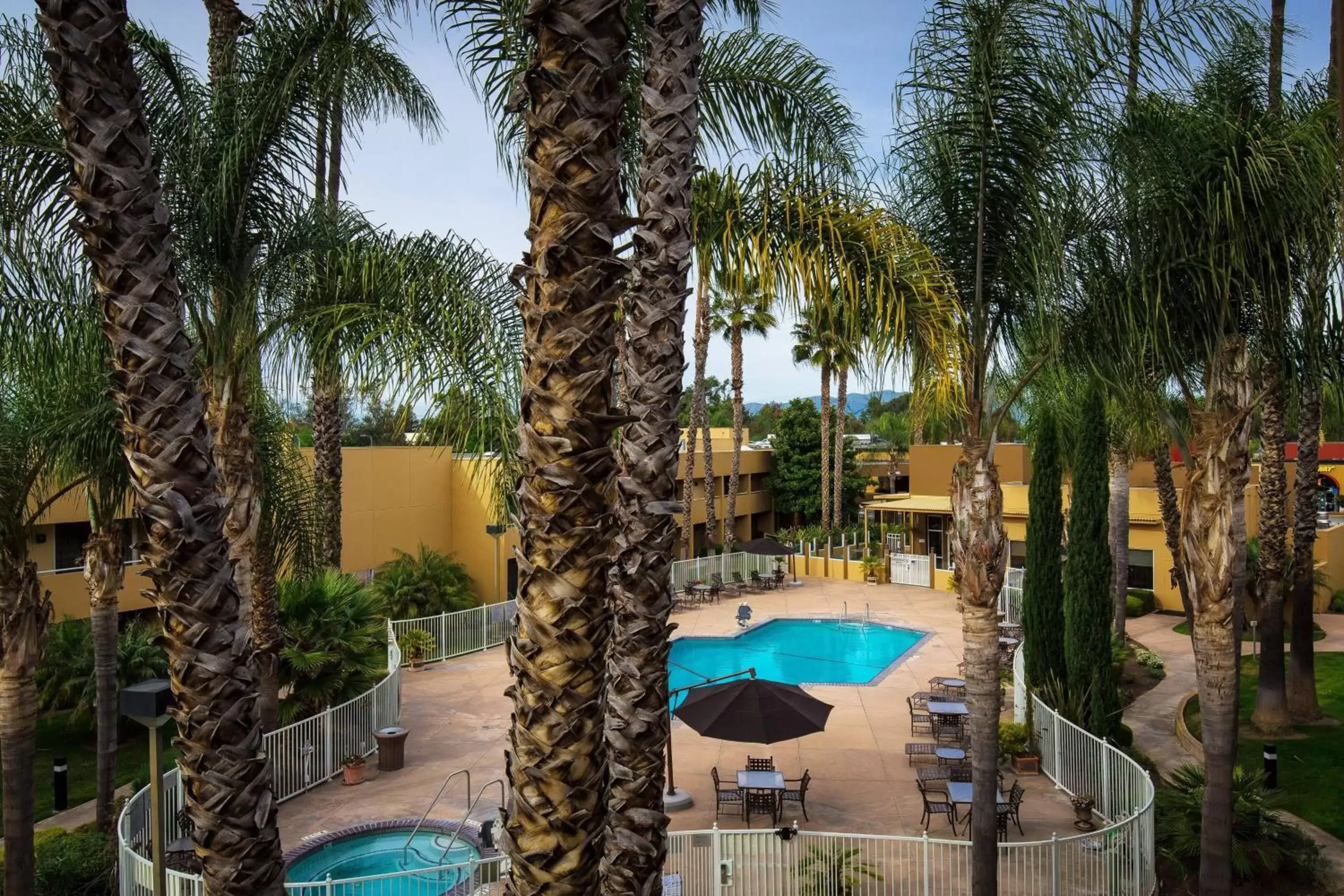 Swimming pool, Pool View in Fairfield Inn and Suites by Marriott San Jose Airport