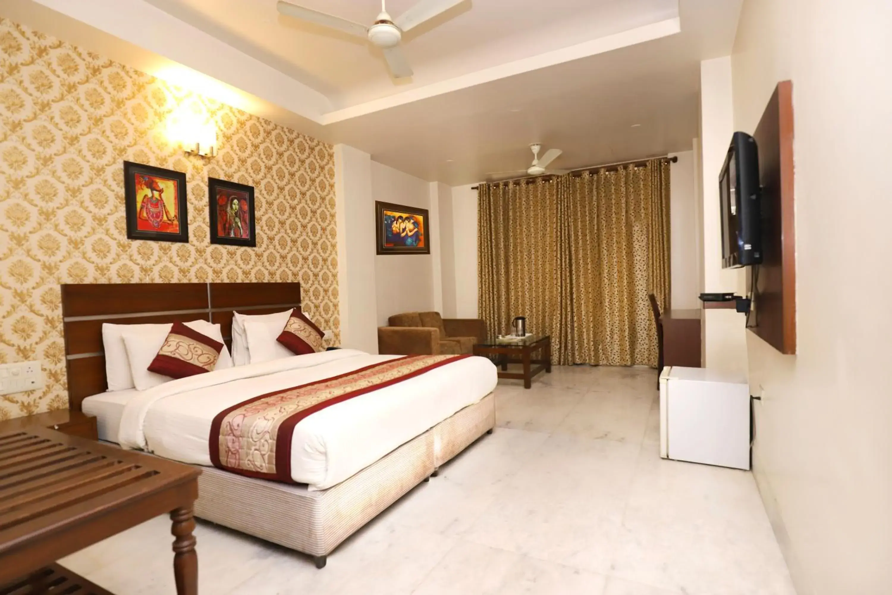 Living room, Bed in Hotel Shanti Villa