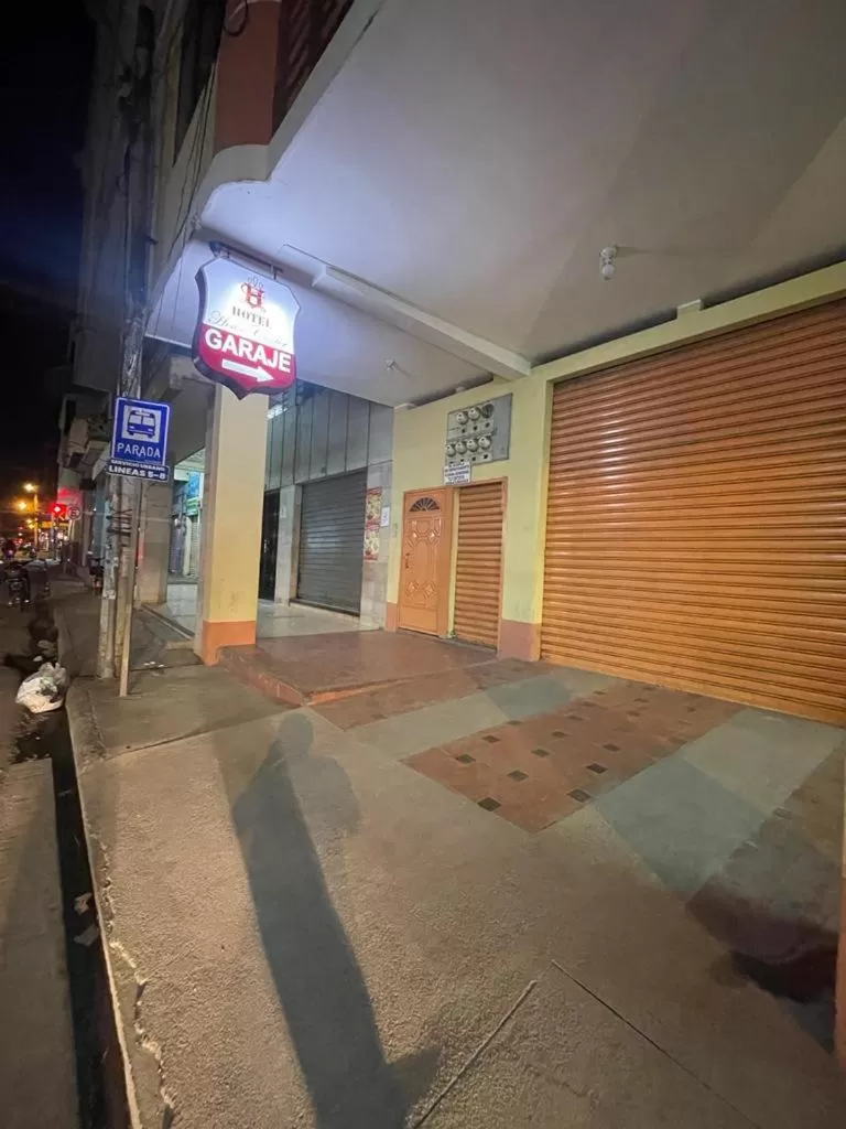 Location in House Center