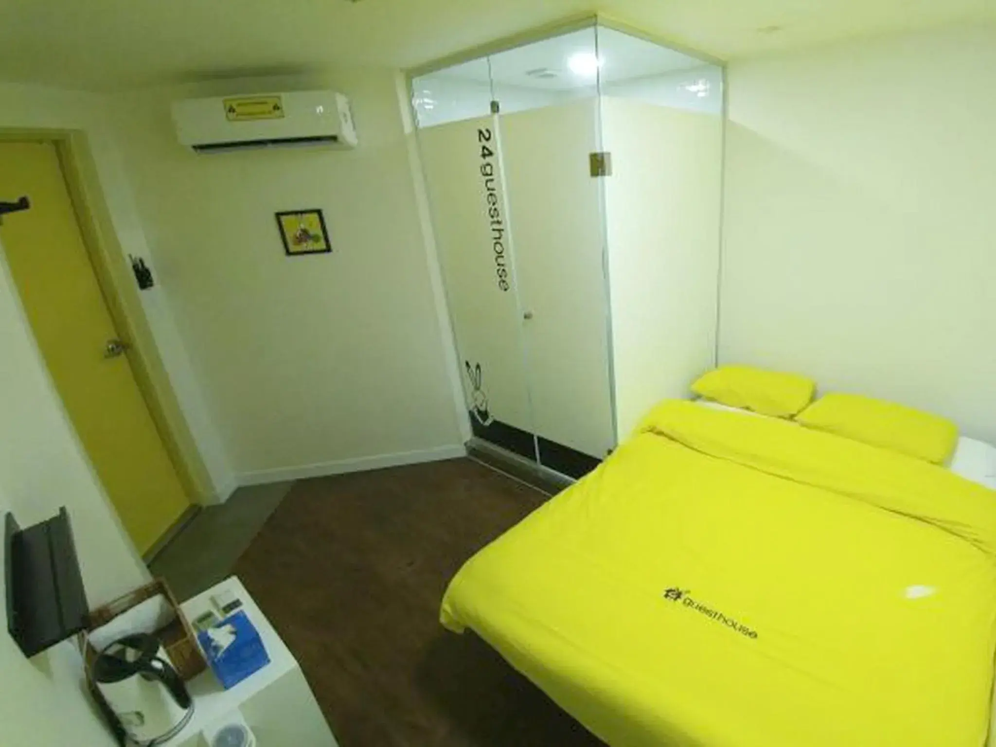 Standard Double Room in 24 Guesthouse Seoul City Hall