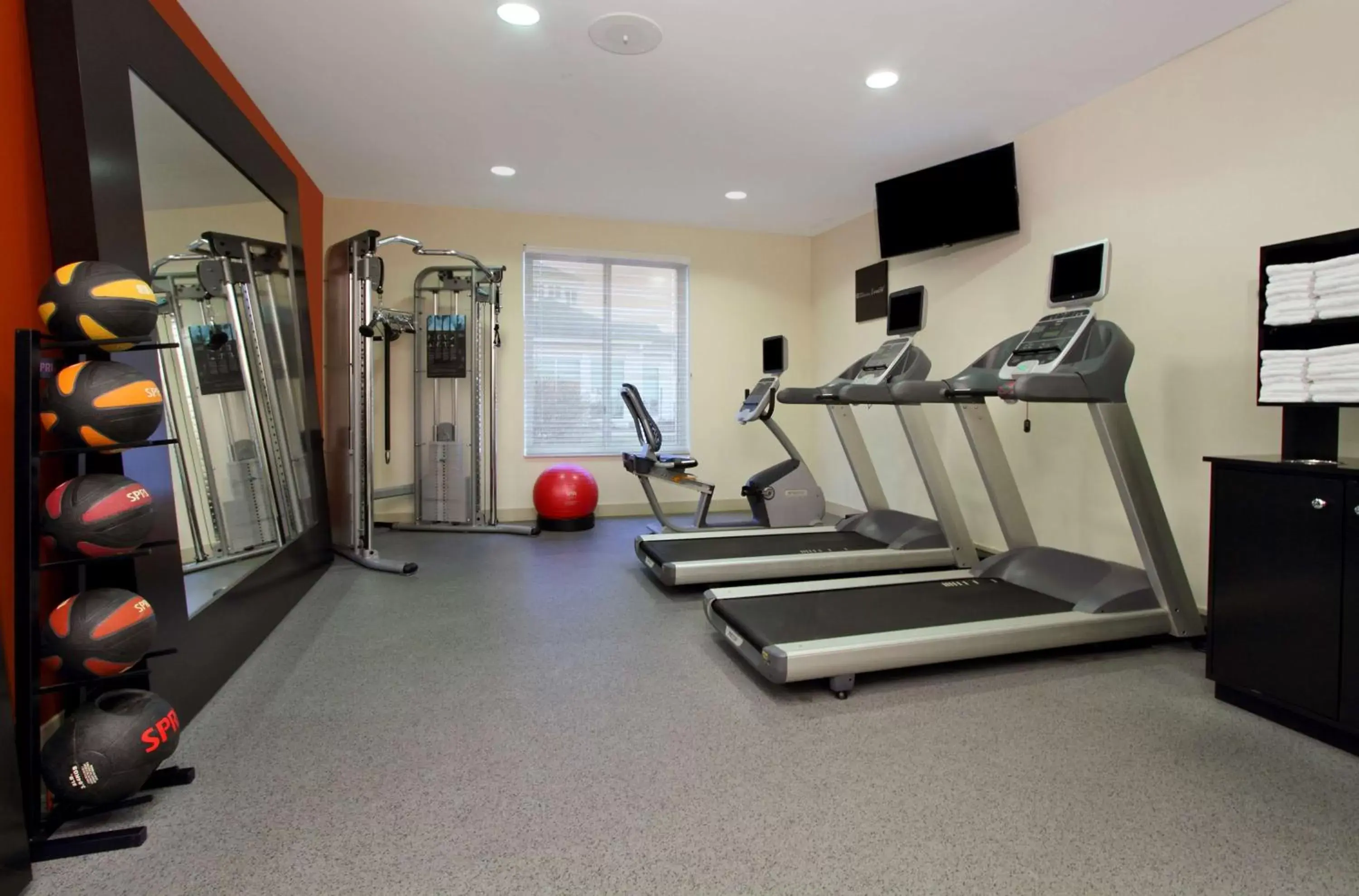 Fitness centre/facilities, Fitness Center/Facilities in Hilton Garden Inn Columbus Airport