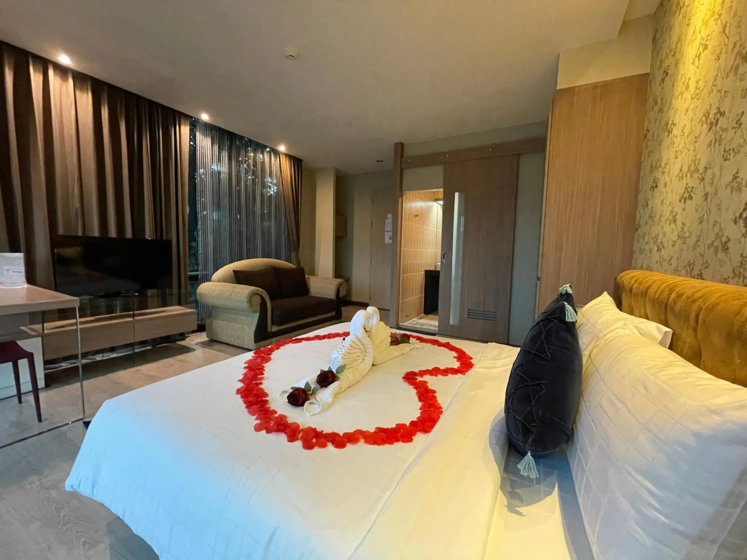 Bed in Tonaoi Grand Hotel Bed in Tonaoi Grand Hotel