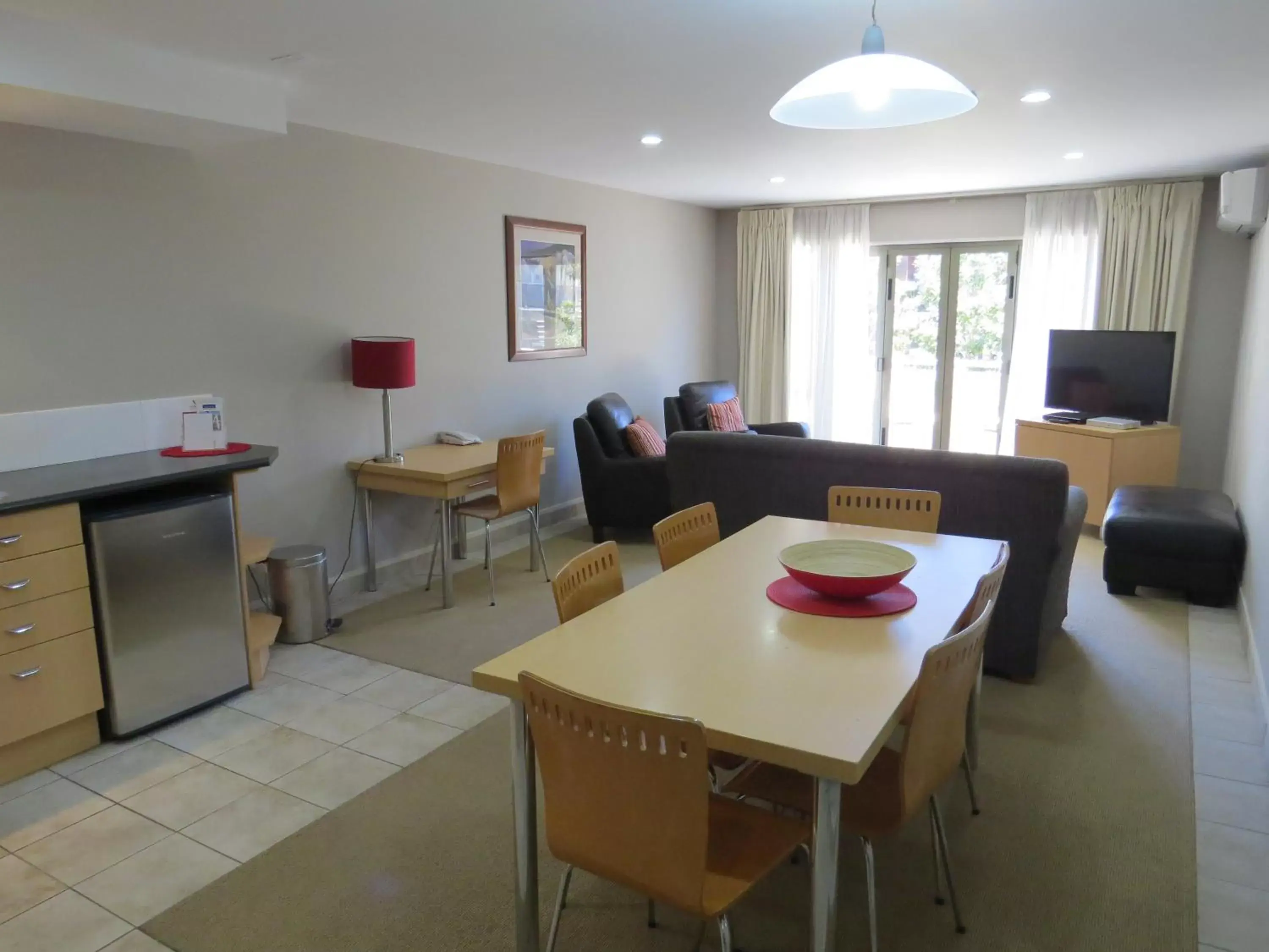 TV and multimedia in Voyager Apartments Taupo