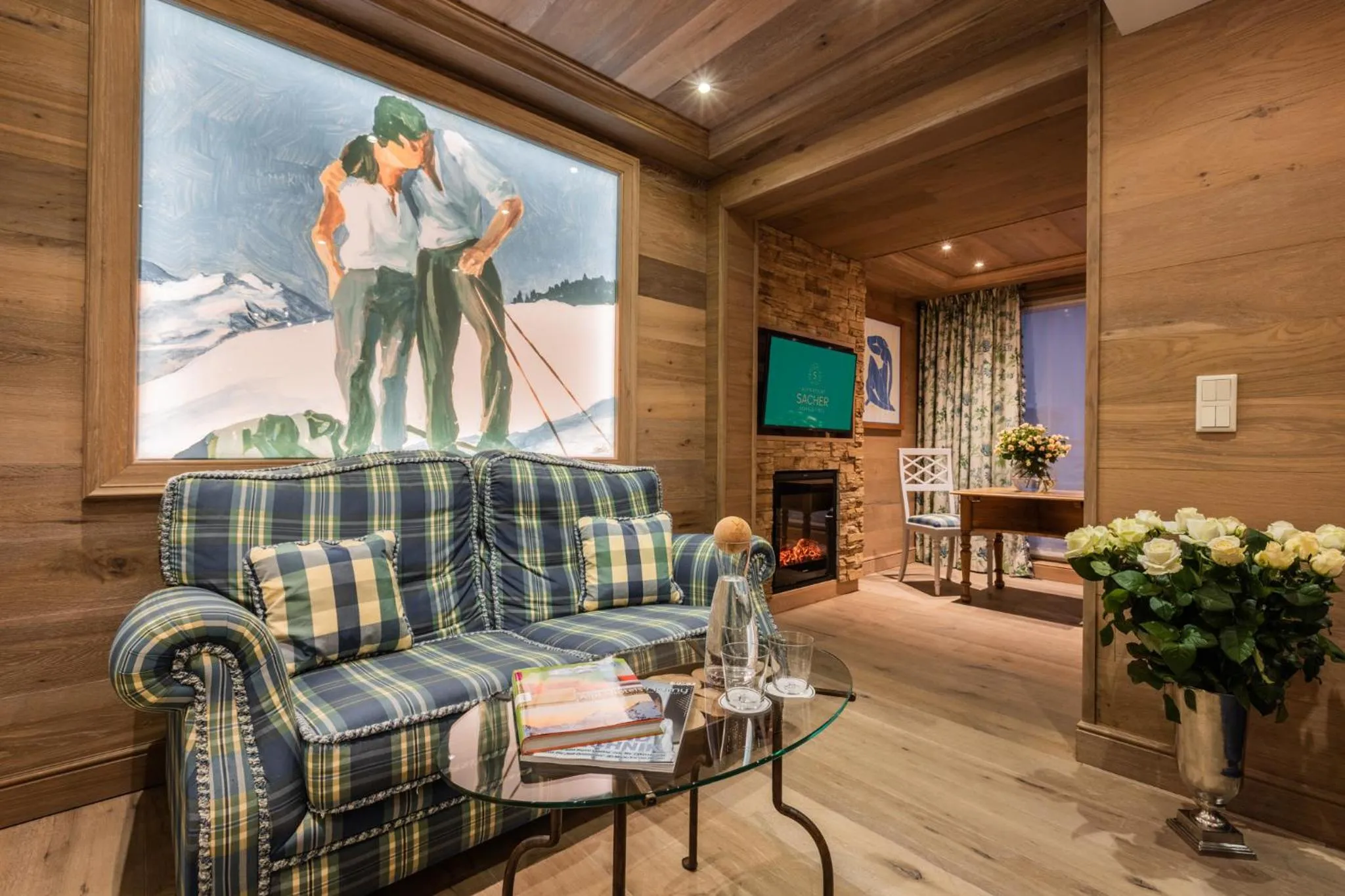 Bedroom, Seating Area in Astoria Resort