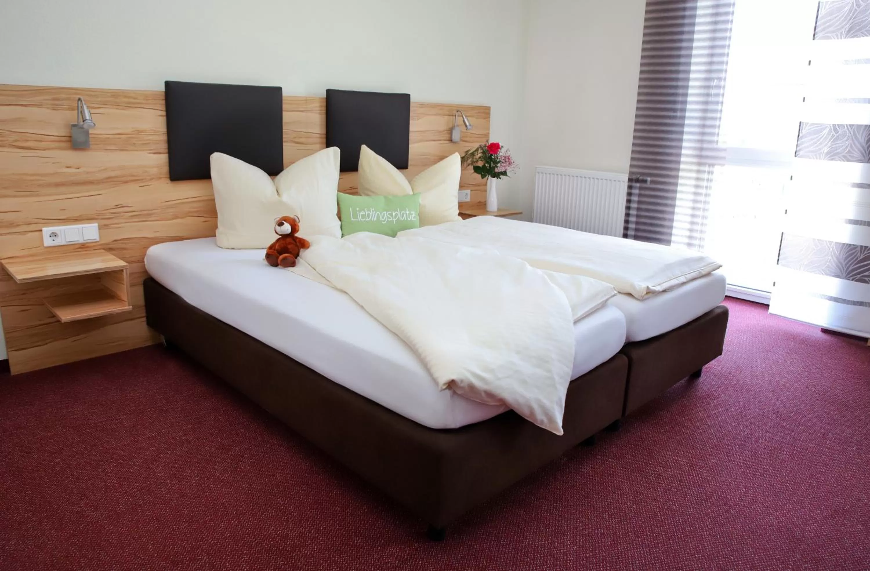 Bed in Lohauserhof - Biohof und Hotel