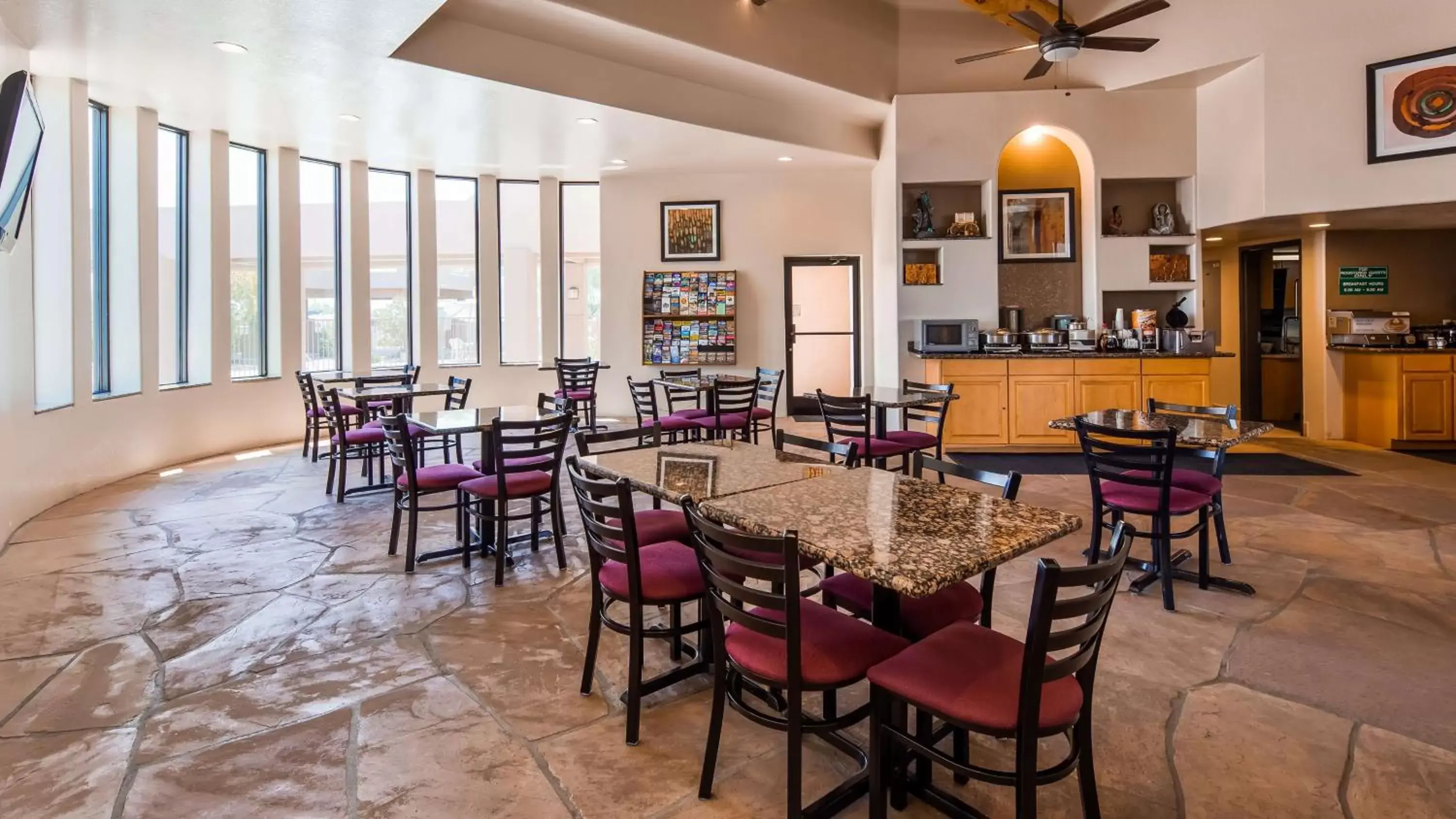 Restaurant/Places to Eat in Best Western Apache Junction Inn